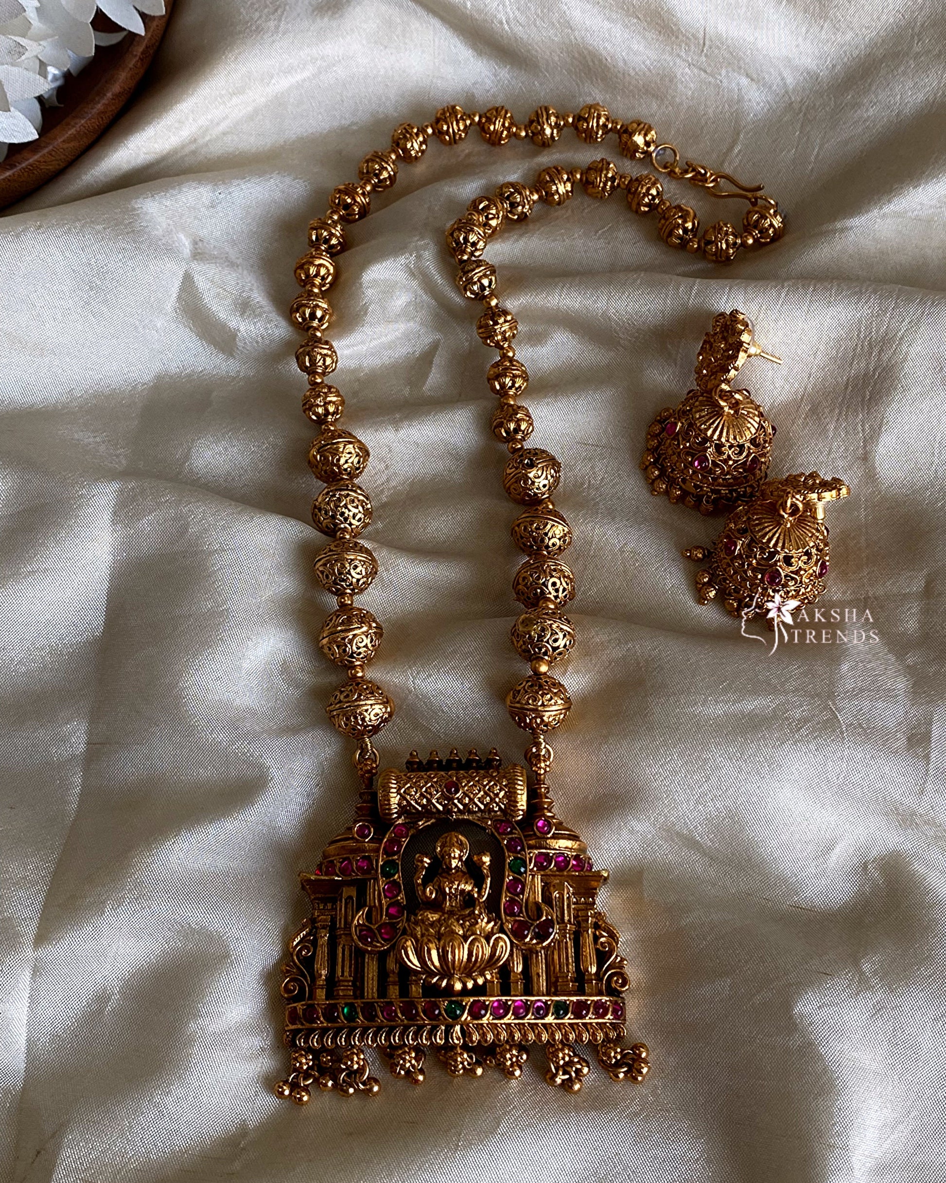 Temple pendant chain Aksha Trends