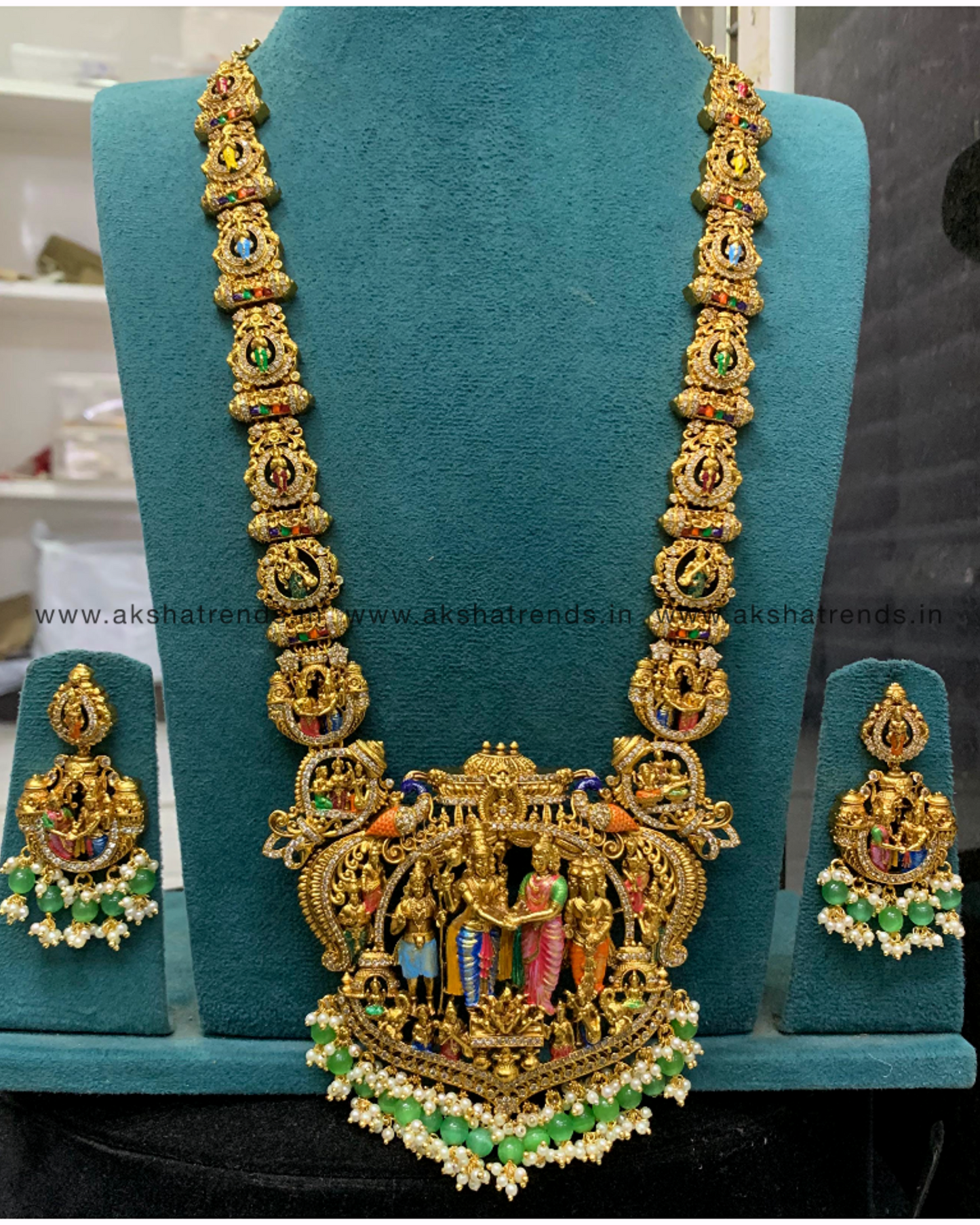 Meenakshi Thirukalyanam bridal Haram Aksha Trends