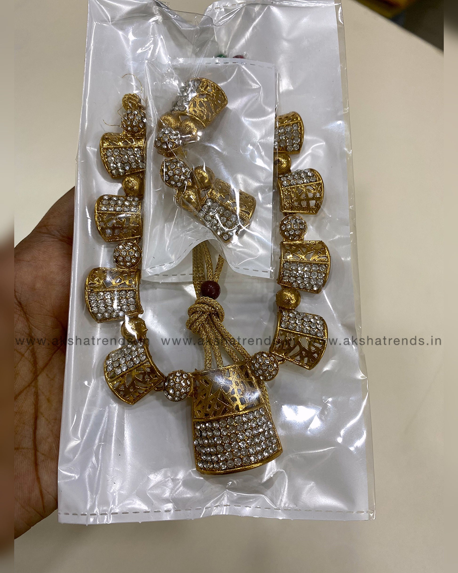 Trendy stone necklace Aksha Trends