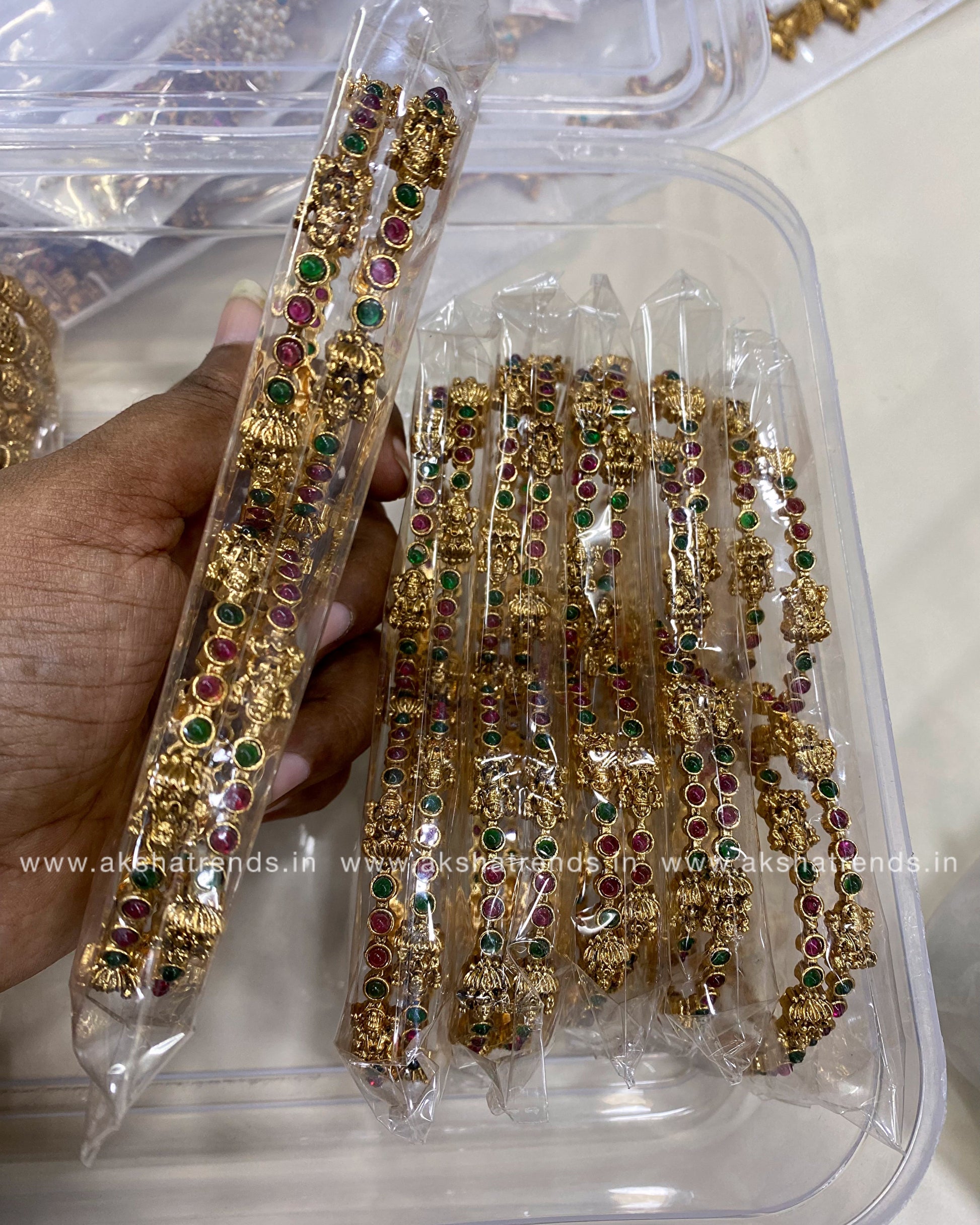 Lakshmi kemp bangles (4pc) Aksha Trends