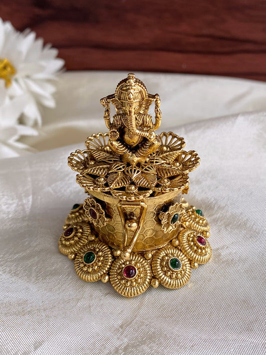 Kumkum box -Ganesha Aksha Trends