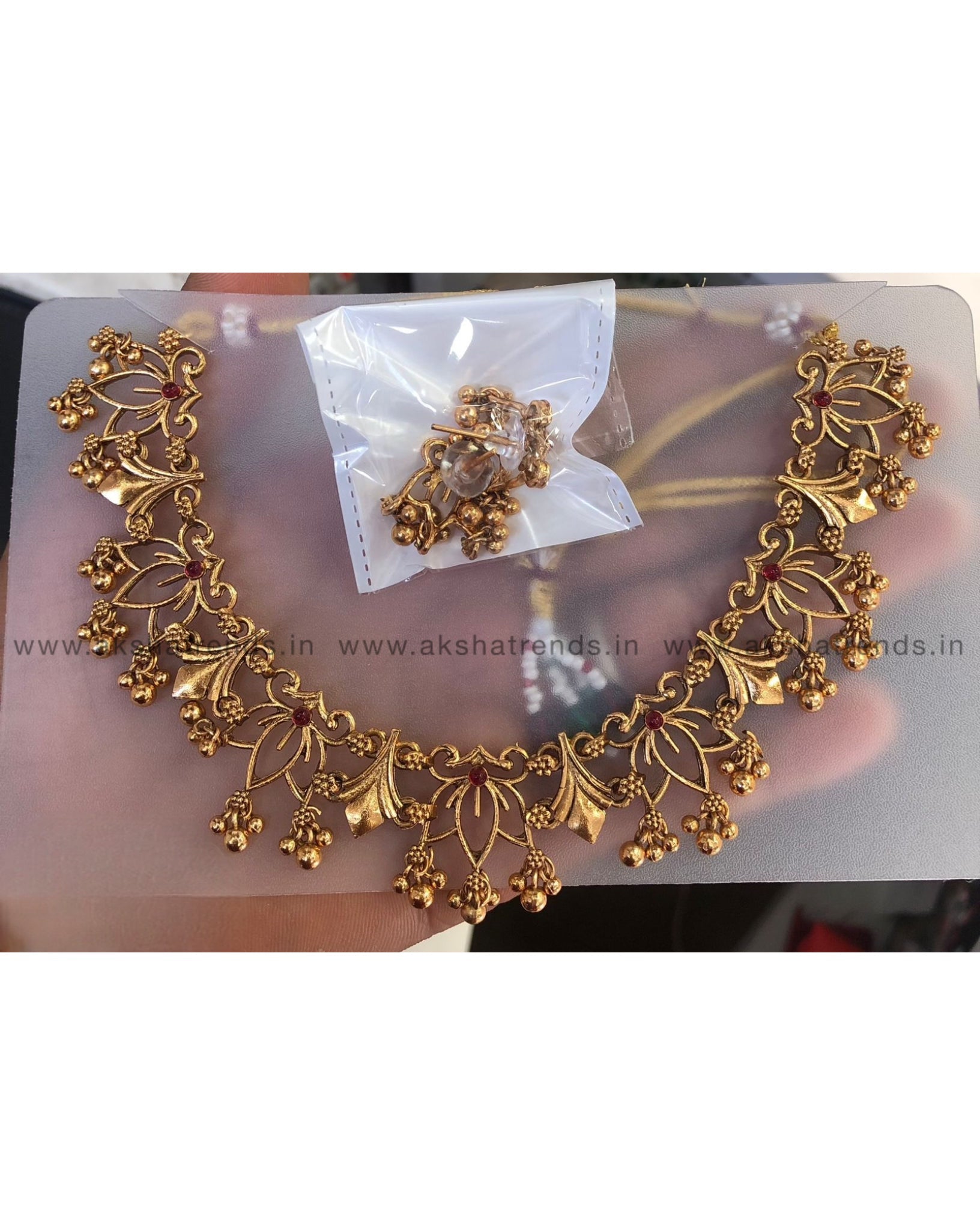 Antique Lotus choker Aksha Trends