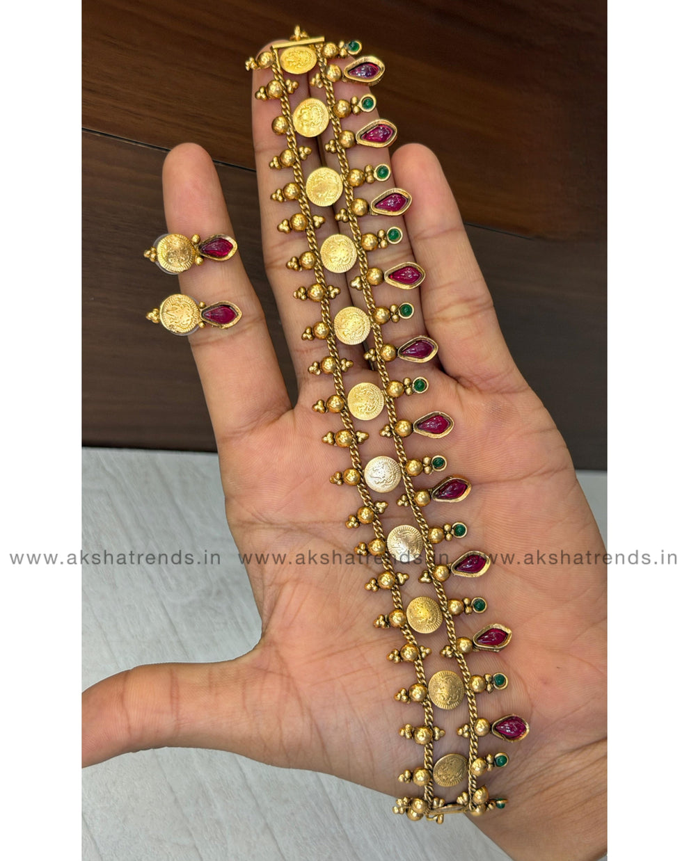 Antique kemp hineck choker Aksha Trends 