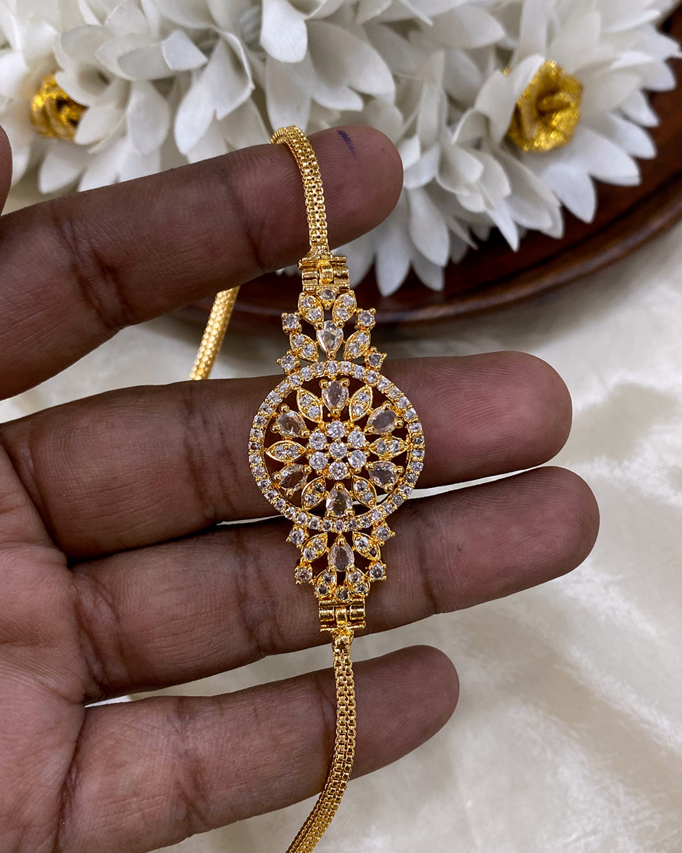 Chakra Mogappu chain -white Aksha Trends 