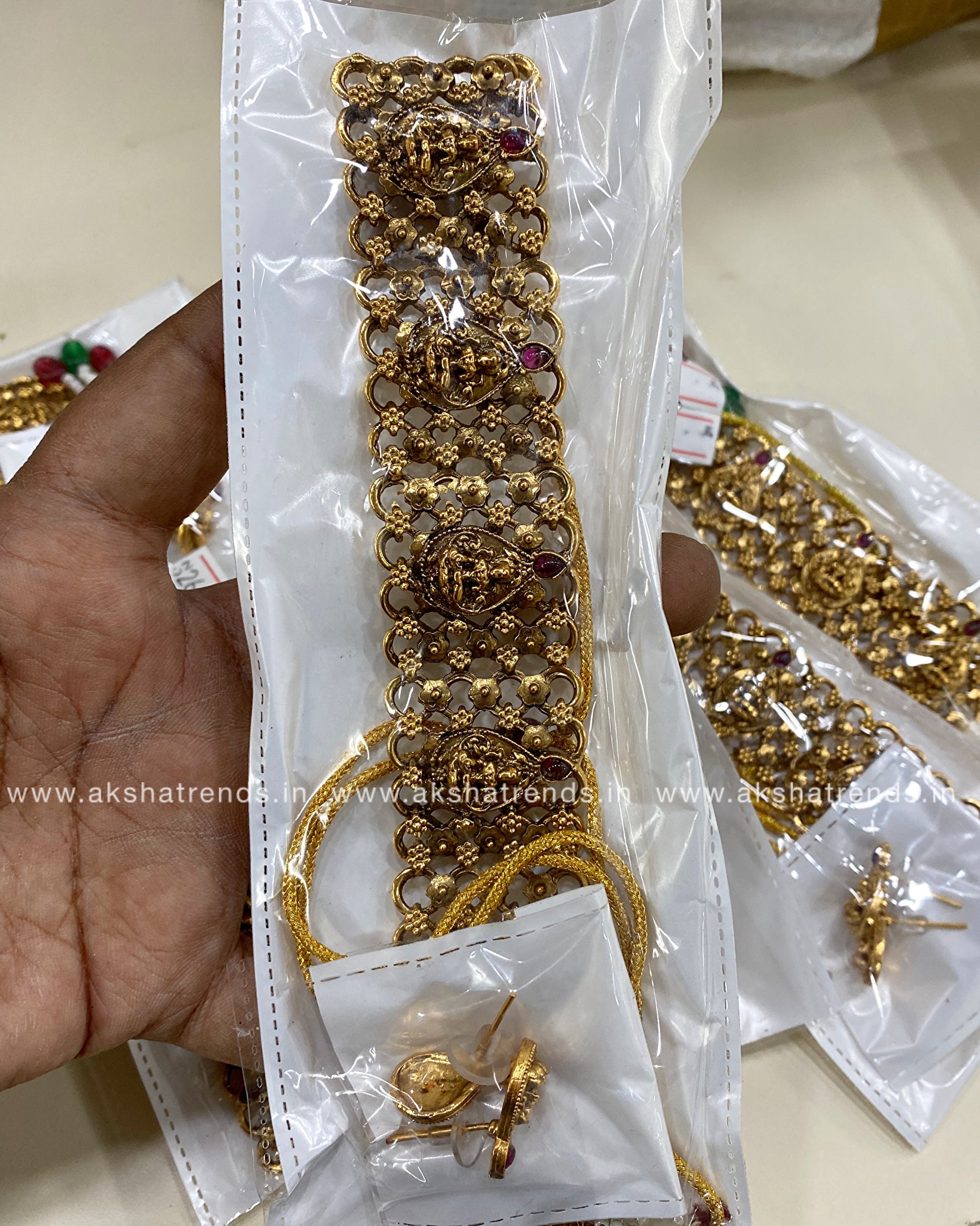 Antique lakshmi hineck choker Aksha Trends