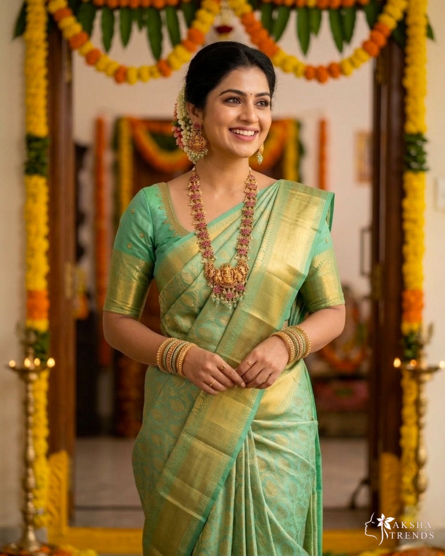 Antique lotus kemp haram Aksha Trends