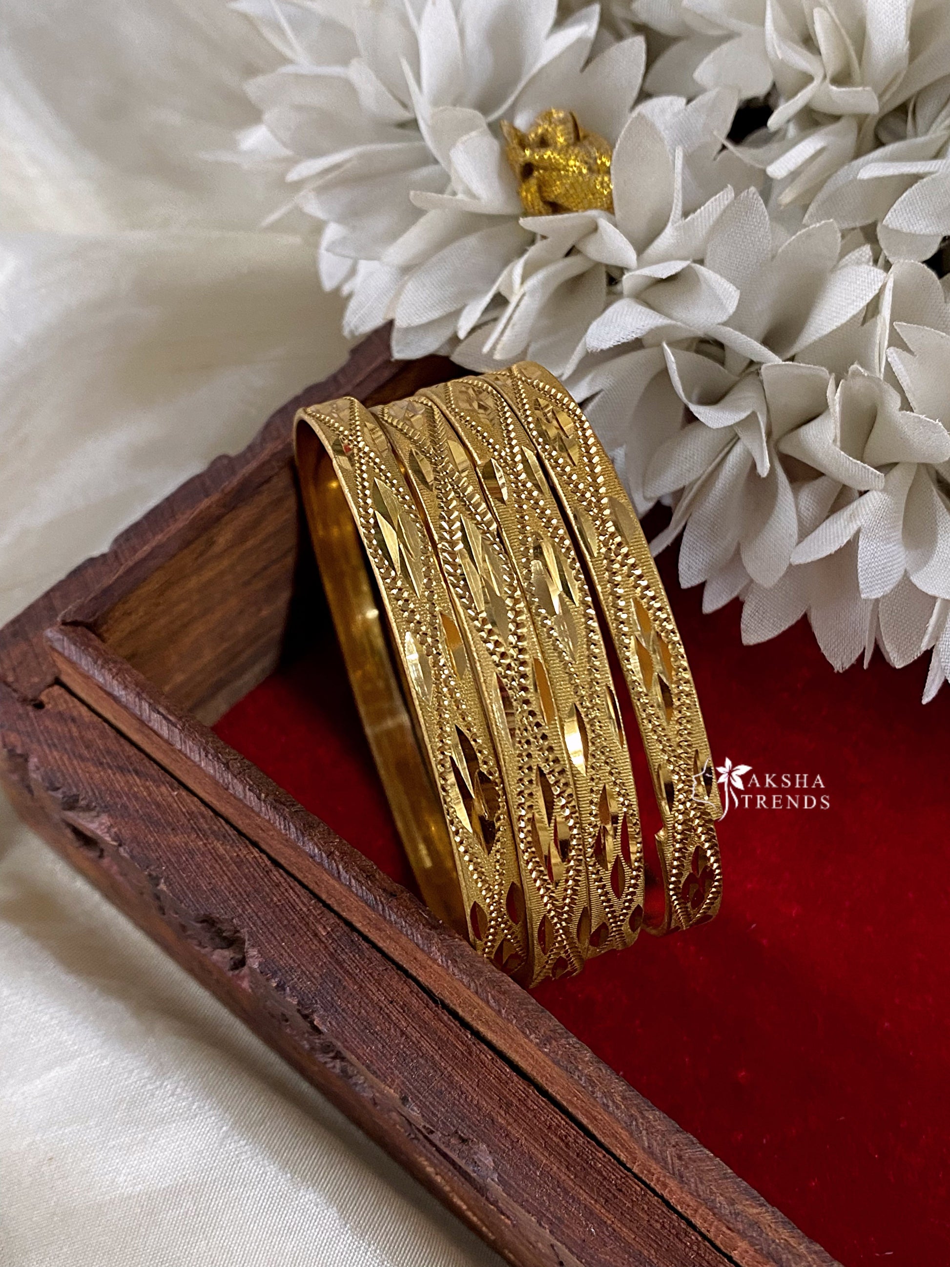 1gm covering bangles (4pc) Aksha Trends