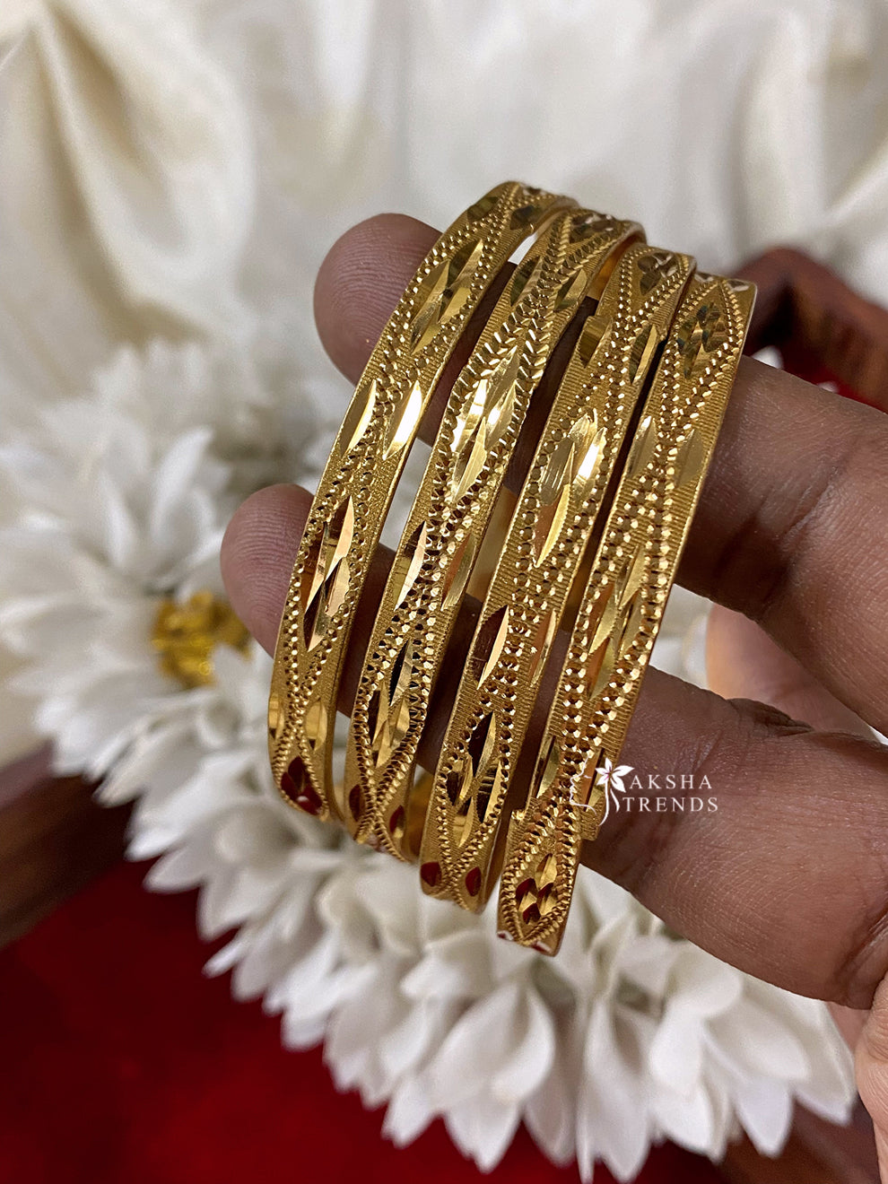 1gm covering bangles (4pc) Aksha Trends 