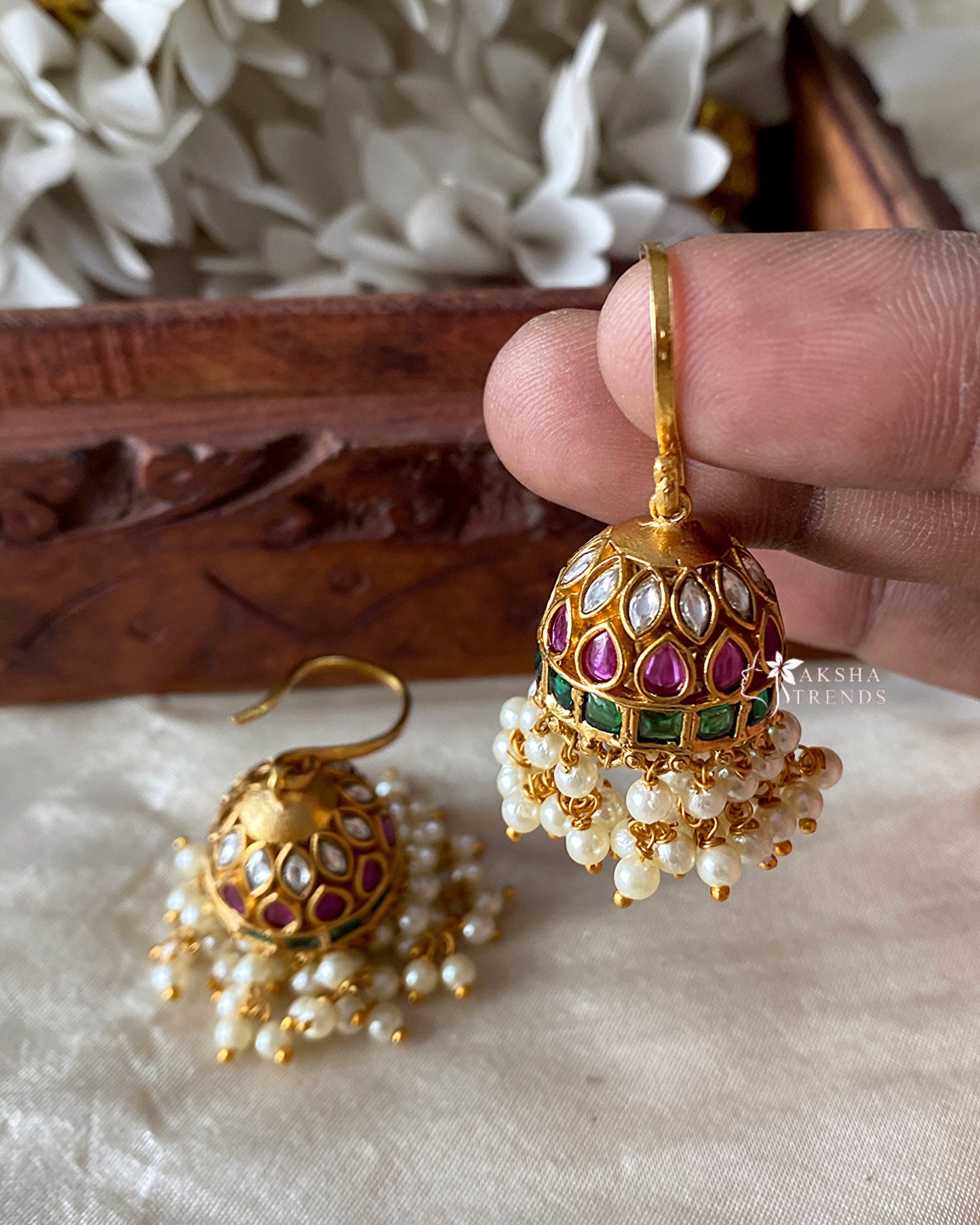 Kemp hook Jhumka Aksha Trends