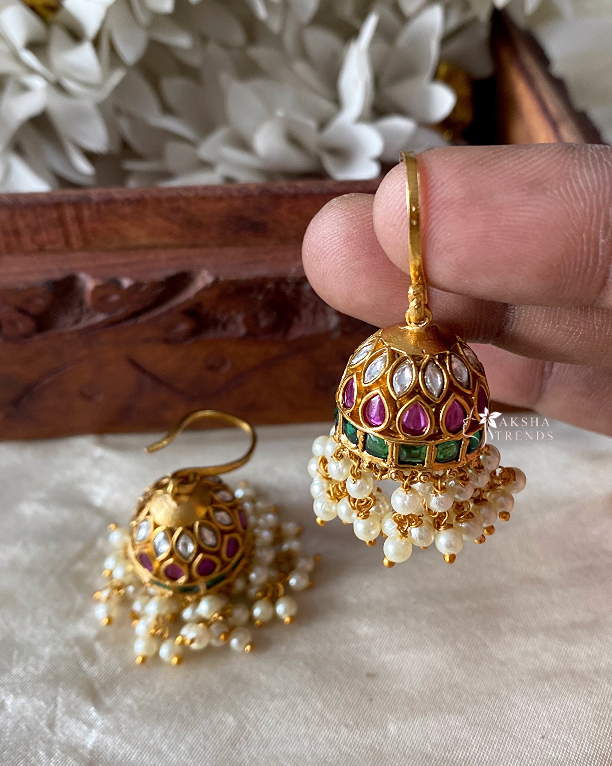 Kemp hook Jhumka Aksha Trends