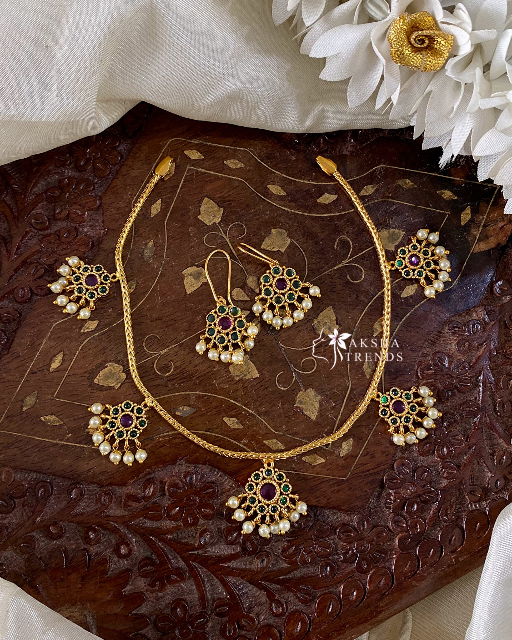 Premium Trendy Kemp Necklace Aksha Trends