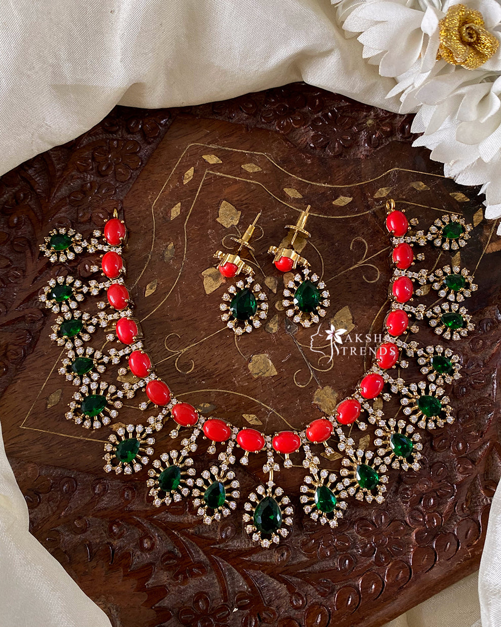 Emerald-coral Pavalam necklace Aksha Trends 