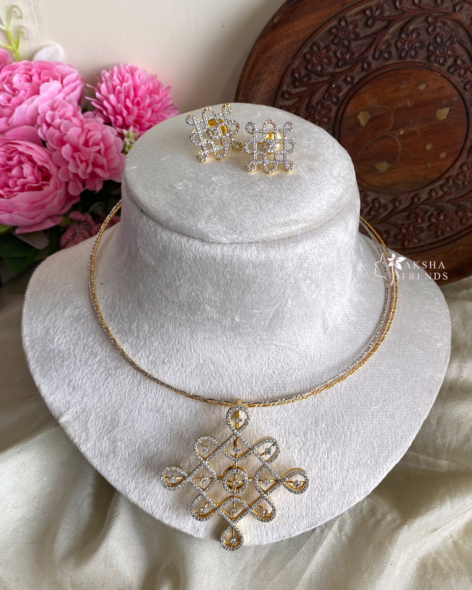 Kolam diamond necklace Aksha Trends