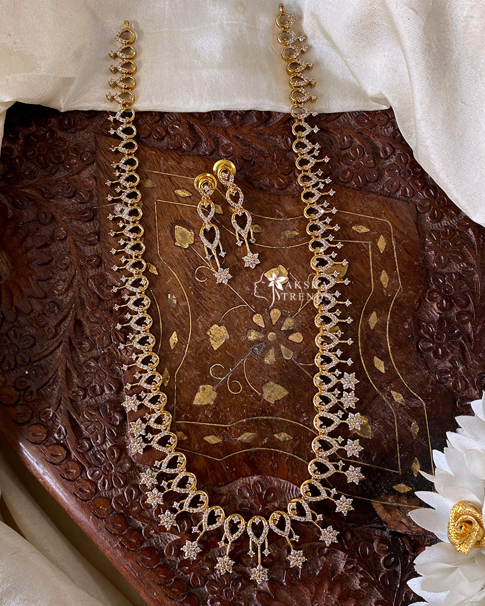 Premium floral diamond haram Aksha Trends 