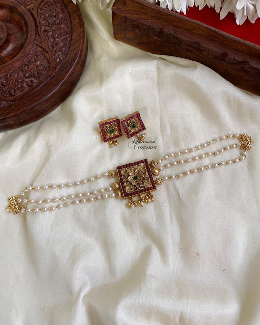 Floral pearl choker Aksha Trends