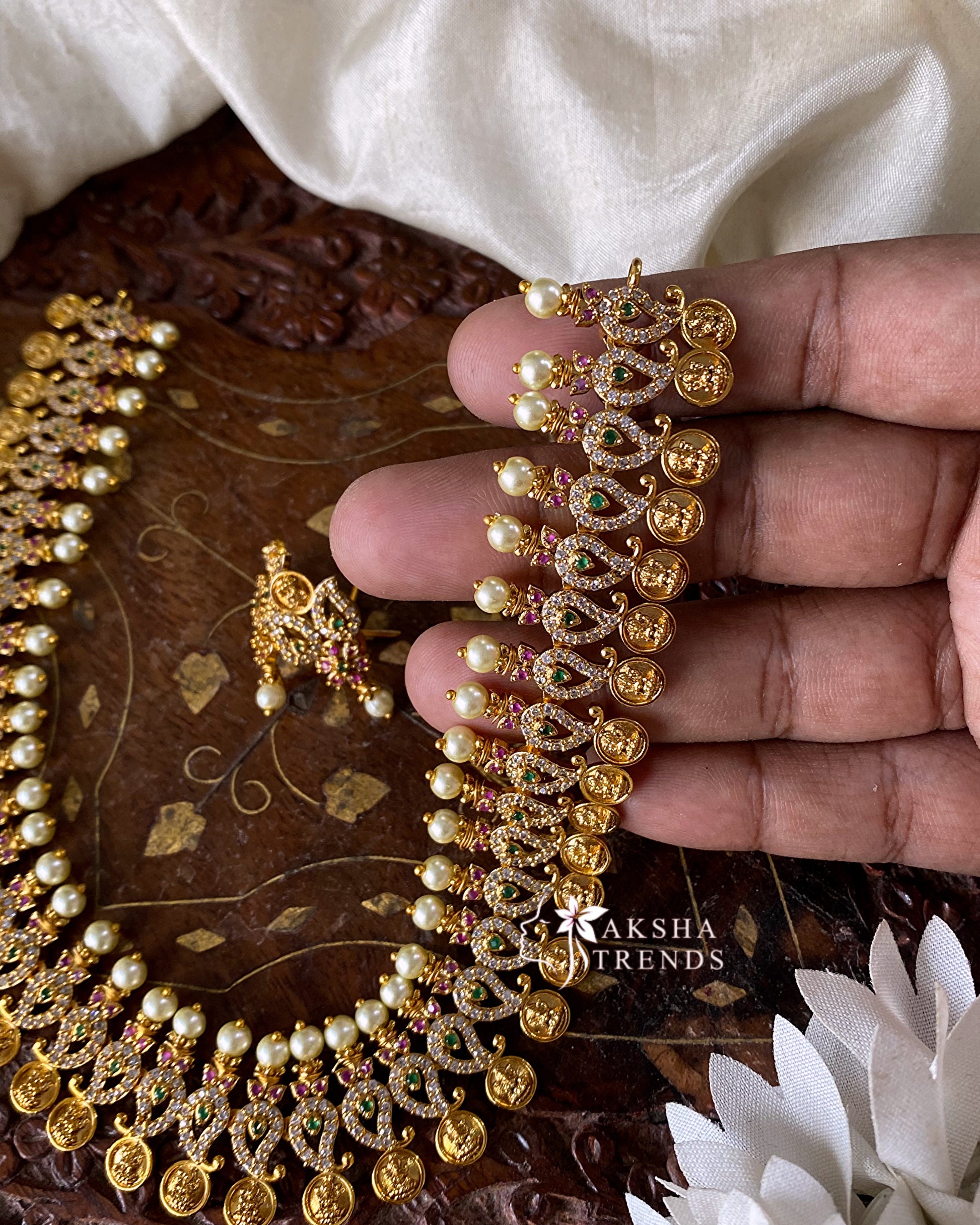 Diamond Necklace Aksha Trends