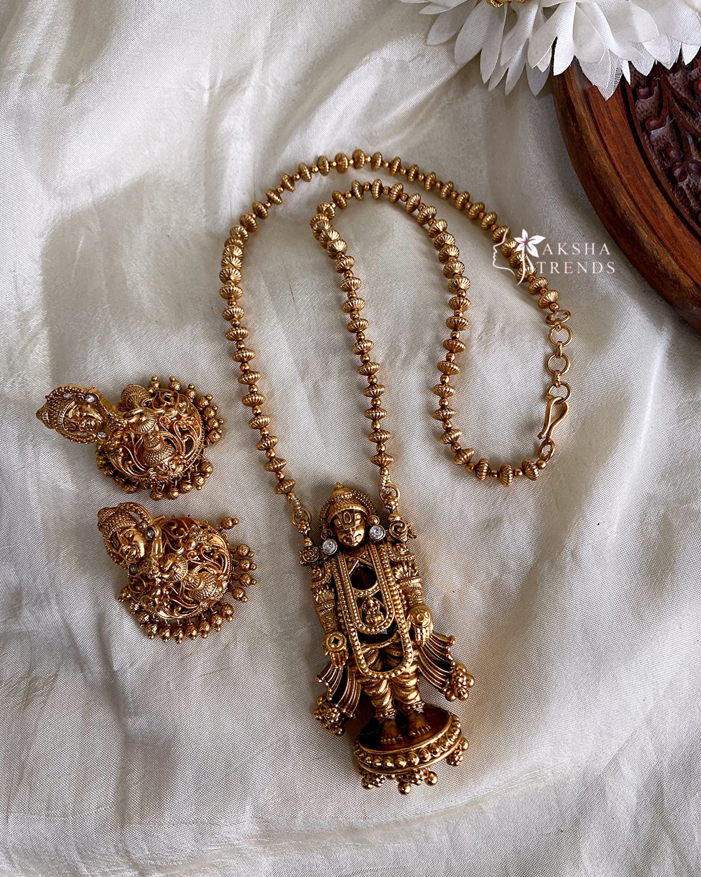 Balaji pendant chain Aksha Trends