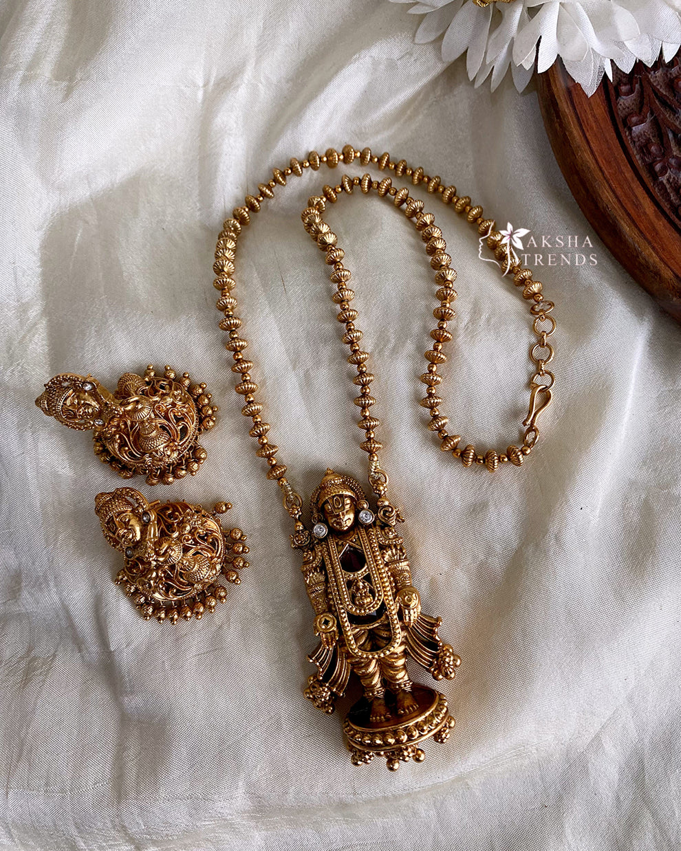 Balaji pendant chain Aksha Trends 