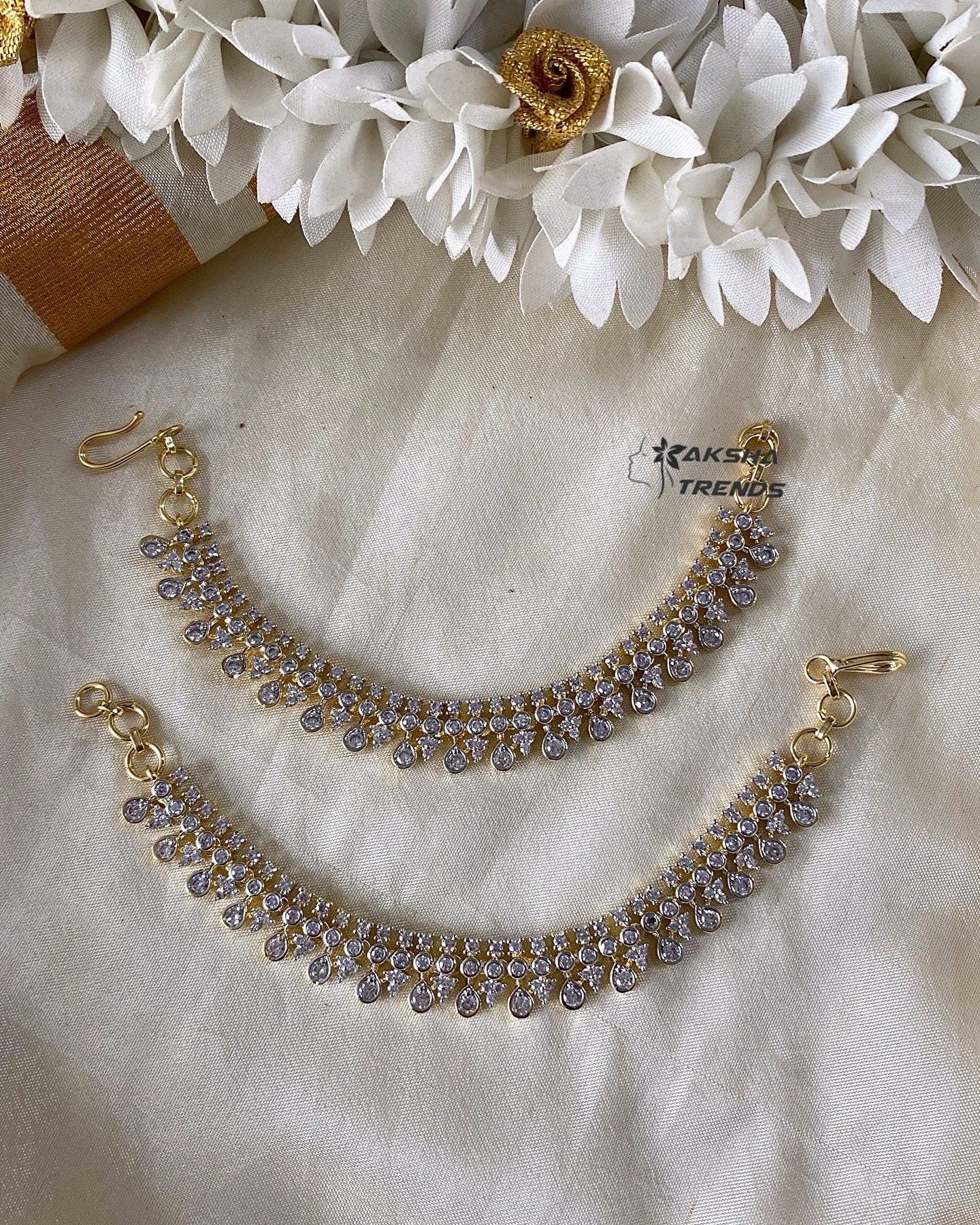 Premium diamond earchain Aksha Trends