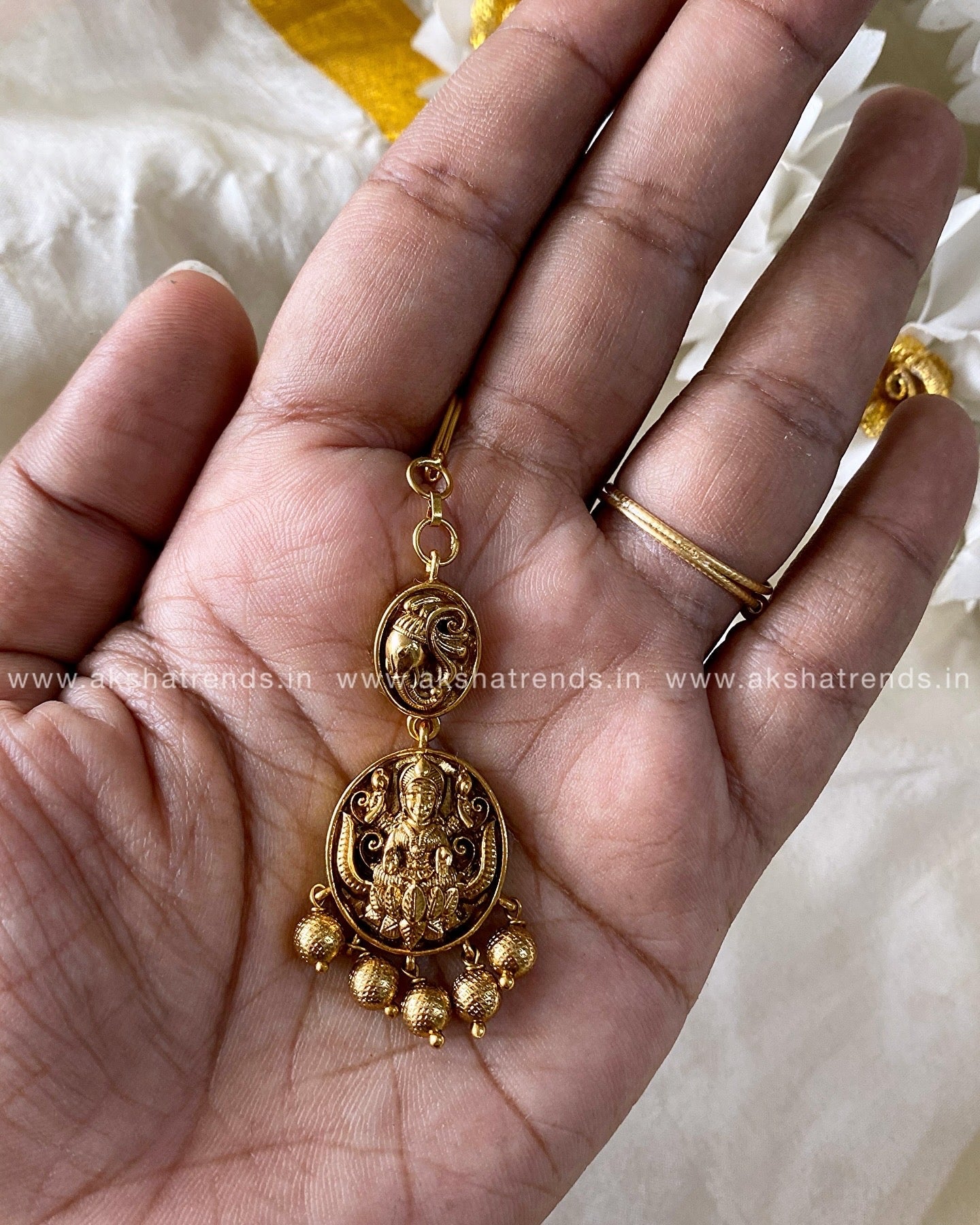 Premium Nagas gold tikka Aksha Trends