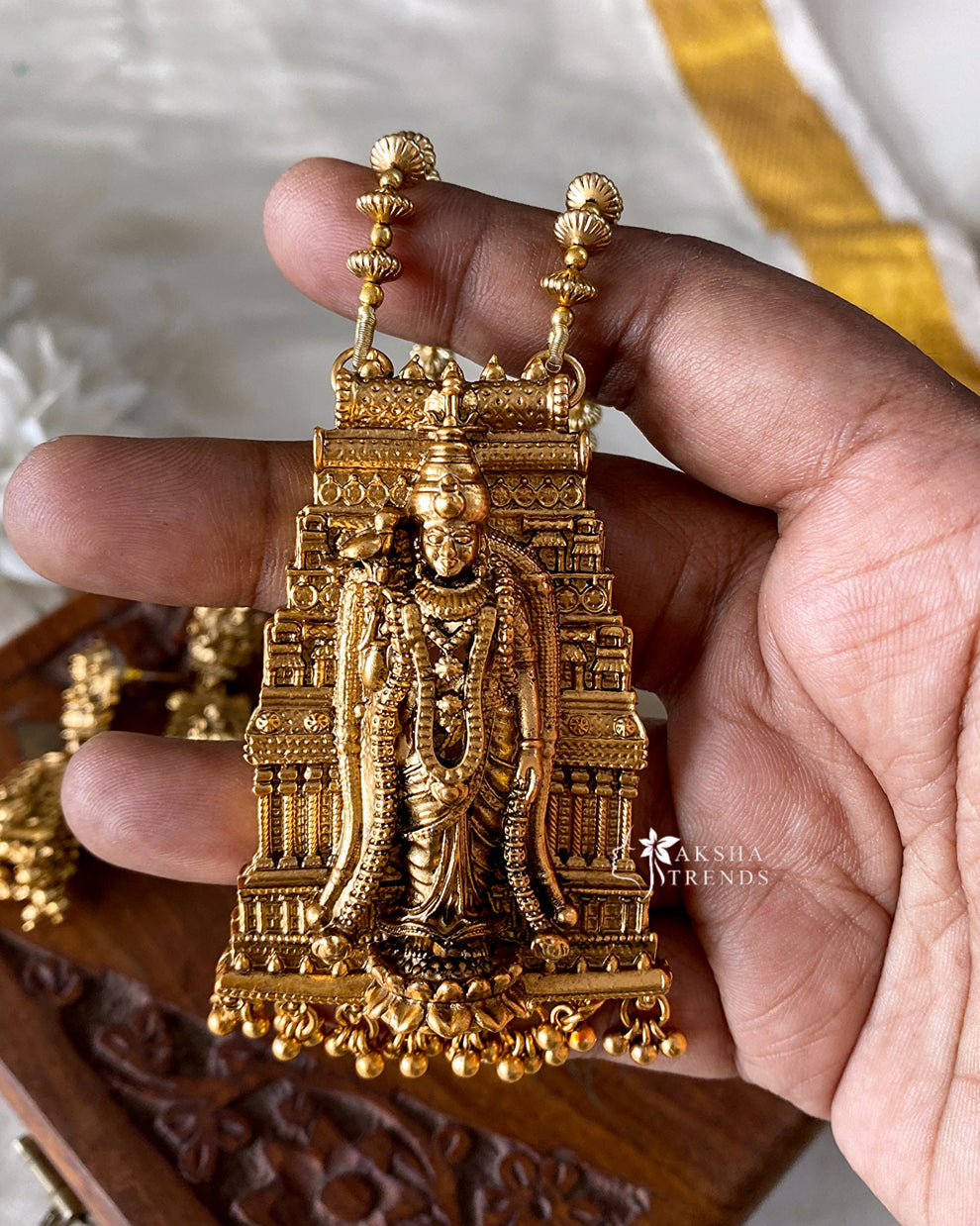 Meenakshi pendant chain Aksha Trends 