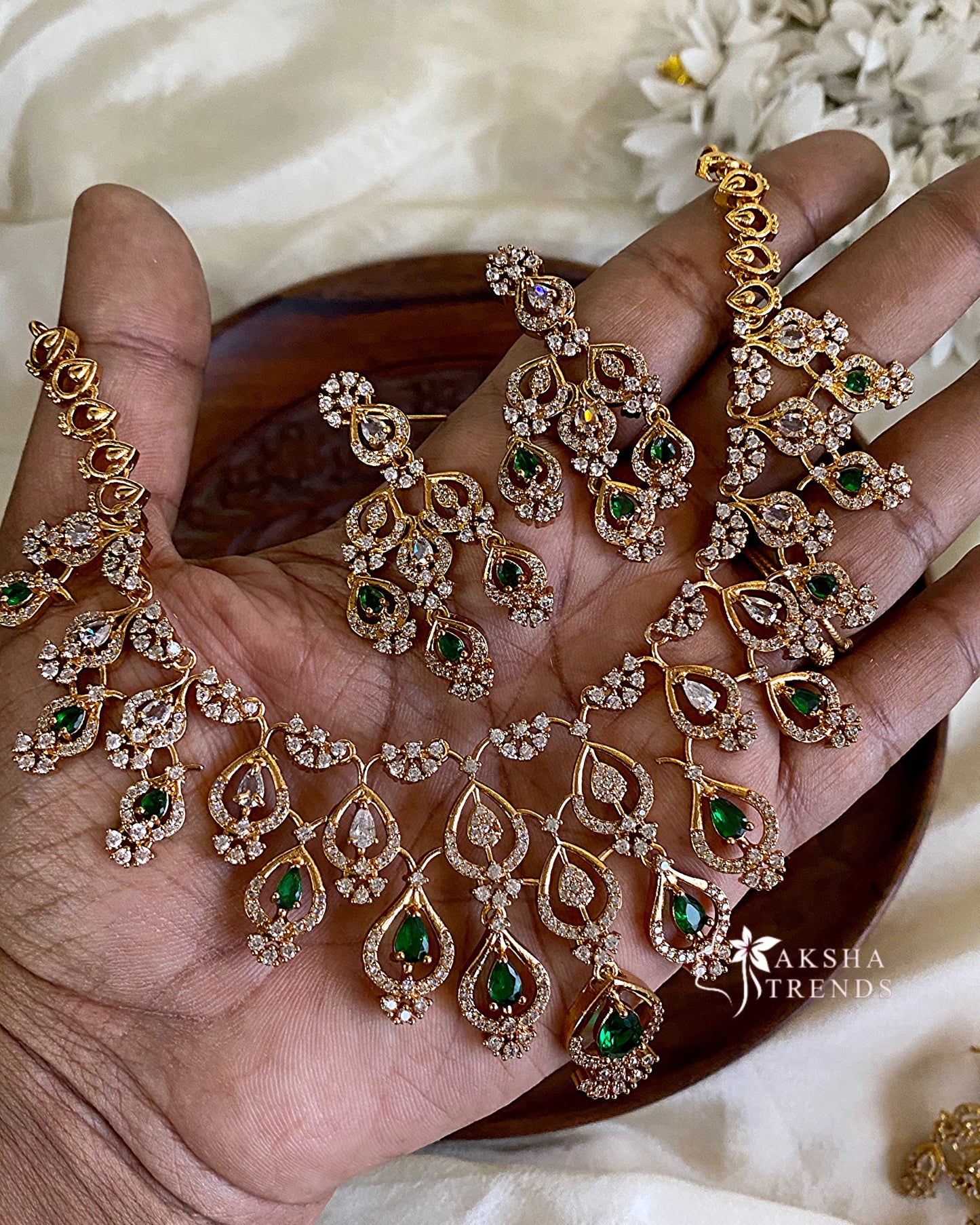 Floral Bridal diamond choker Aksha Trends