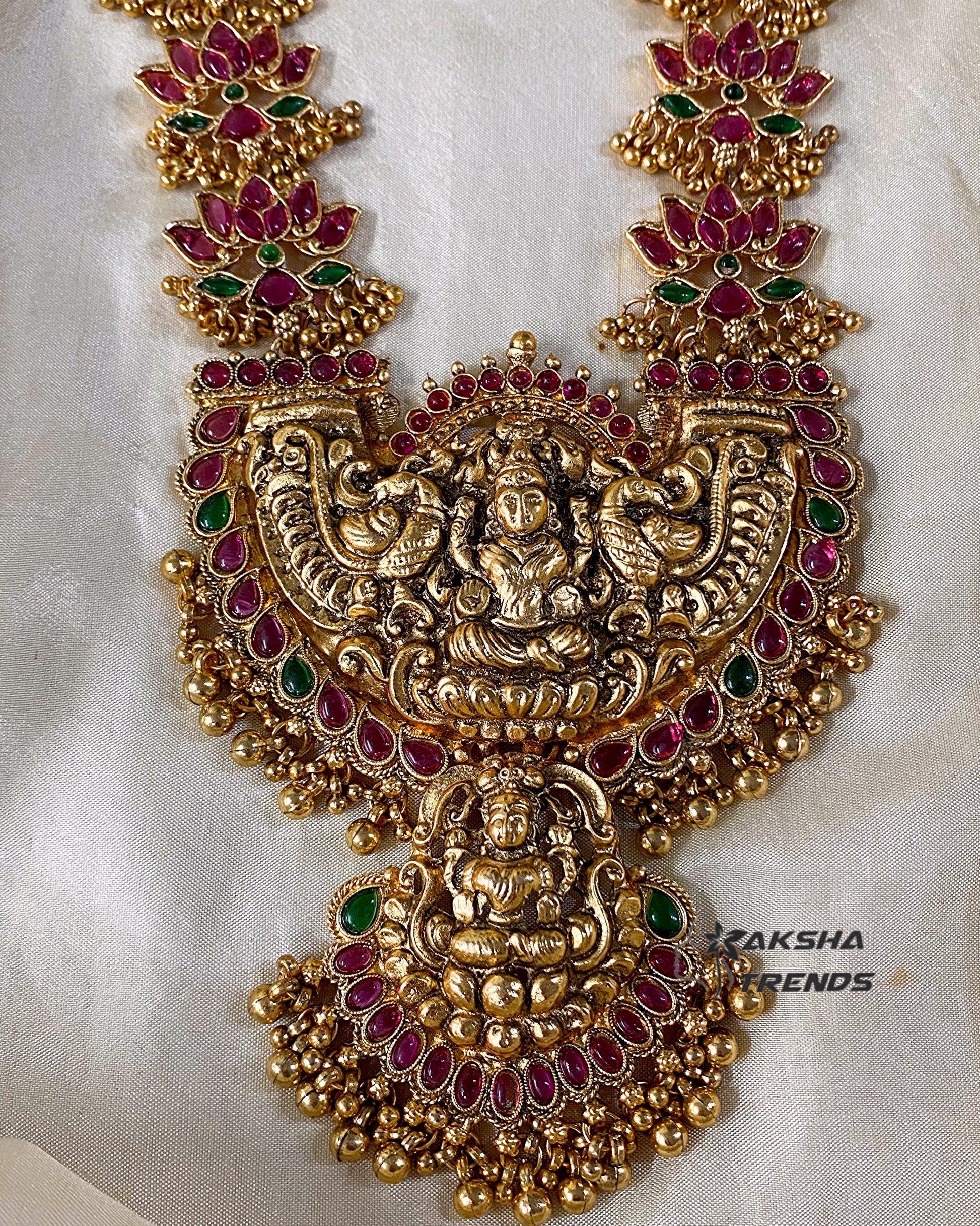 Grand bridal Lotus Haram Aksha Trends