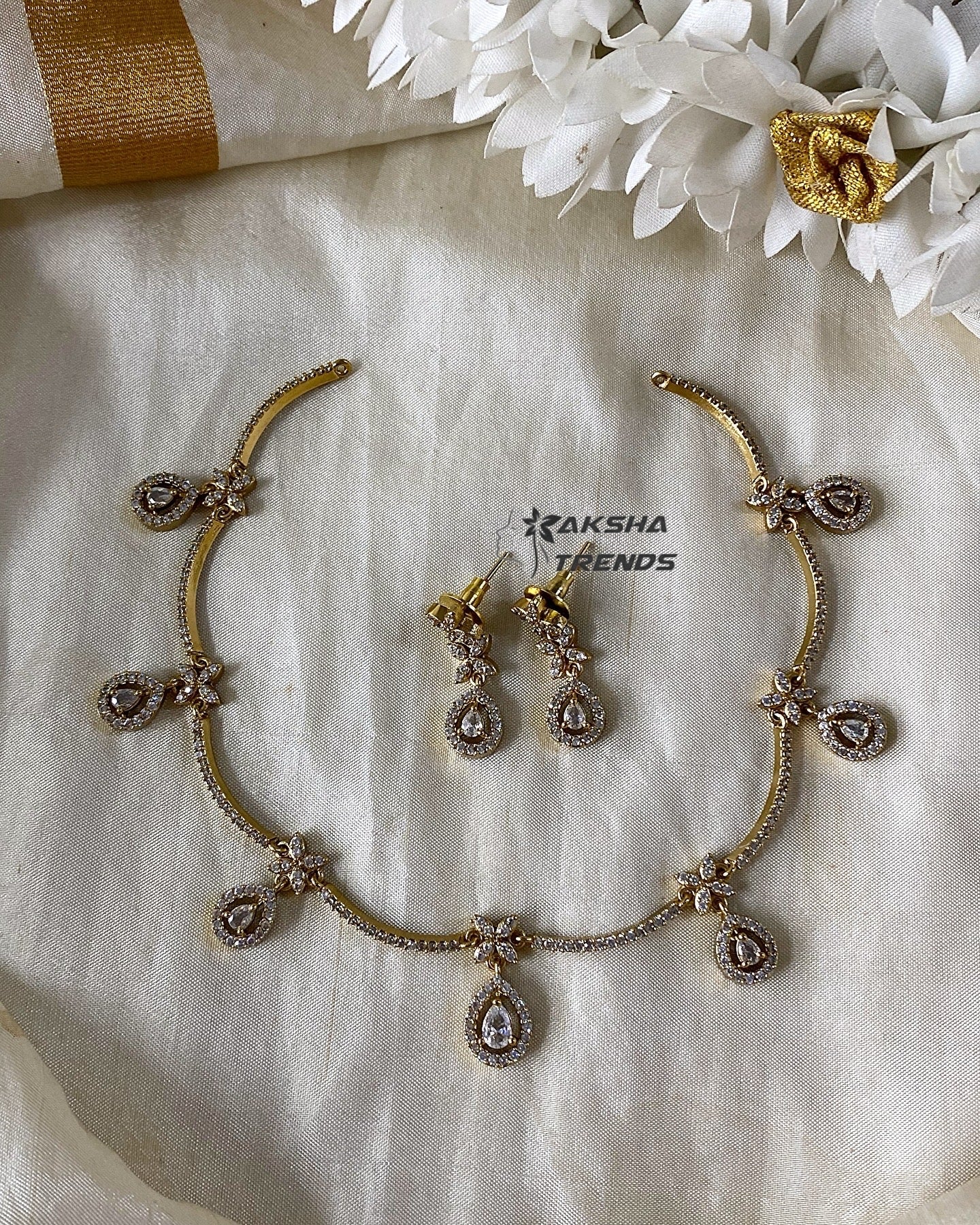 Reva diamond necklace -Multi Aksha Trends