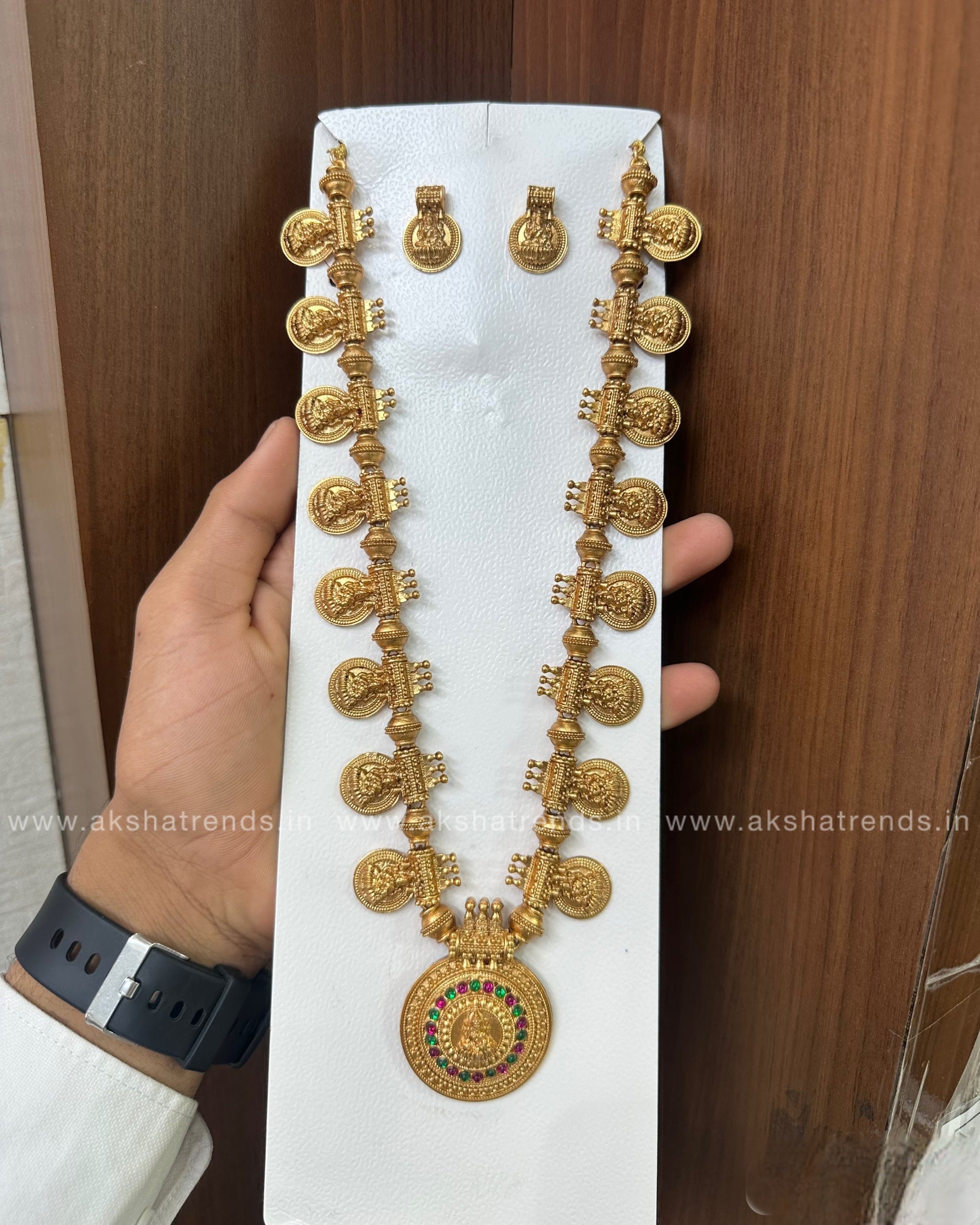Golden kasumalai haram Aksha Trends