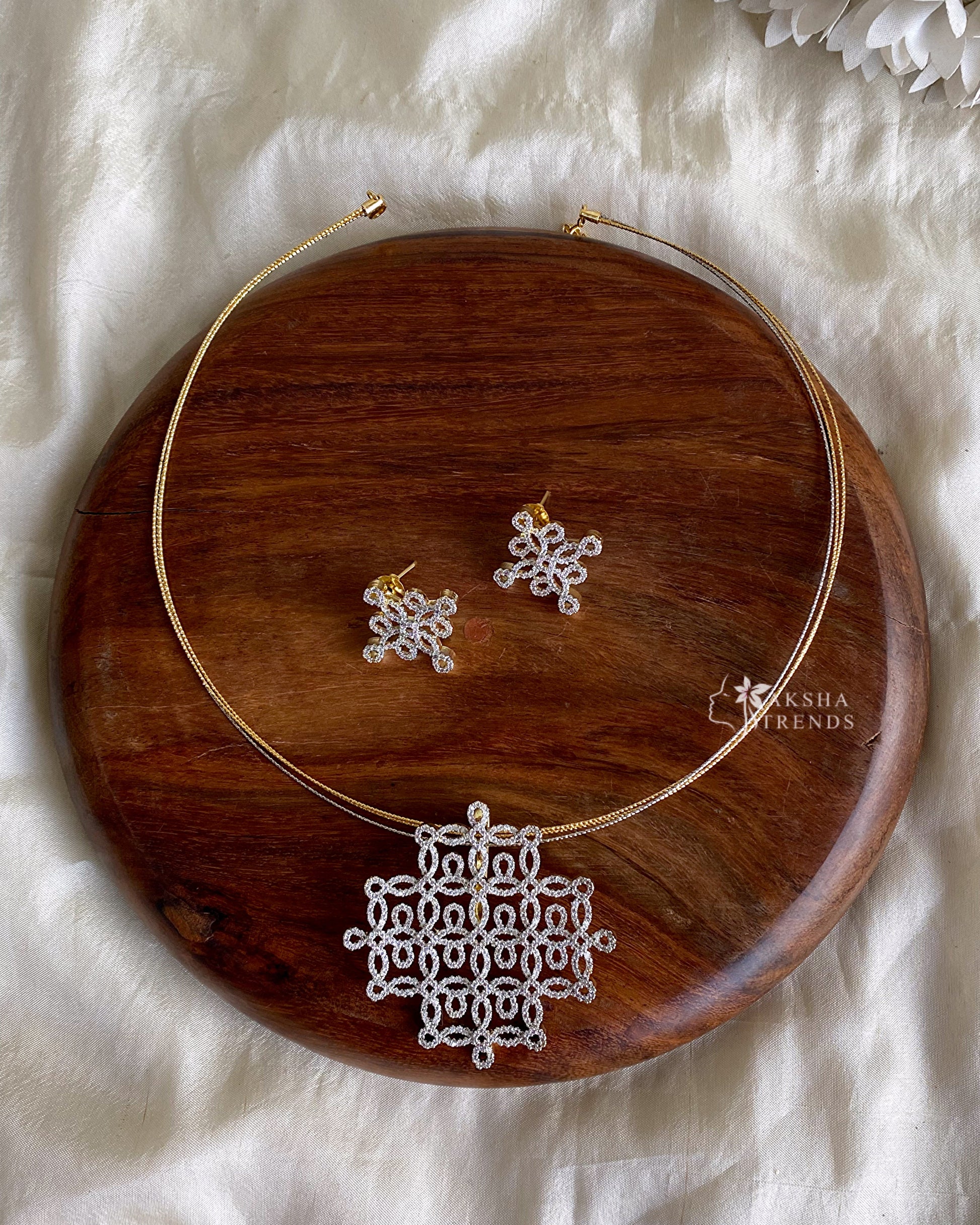 Kolam diamond necklace Aksha Trends