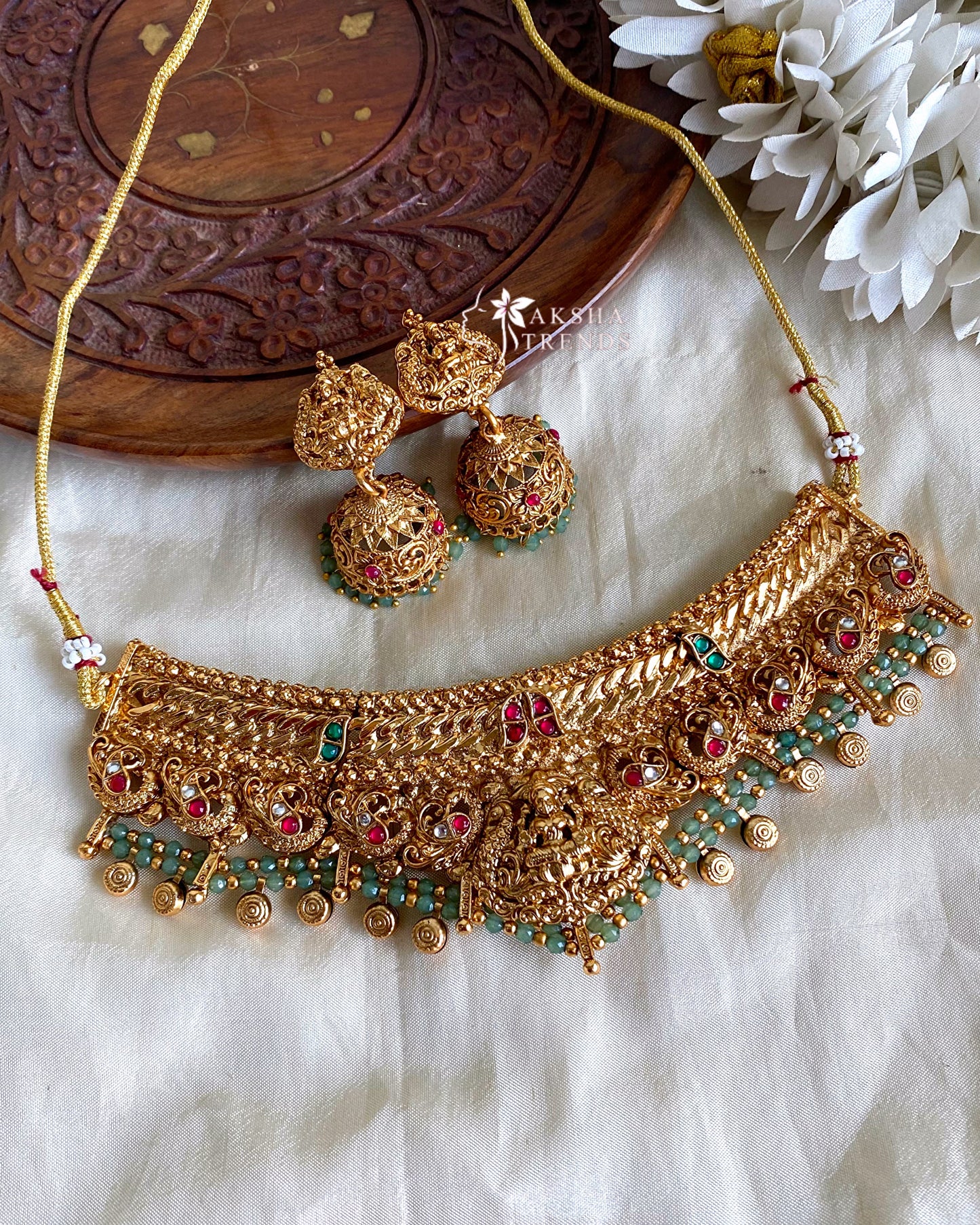 Antique Bridal choker Aksha Trends