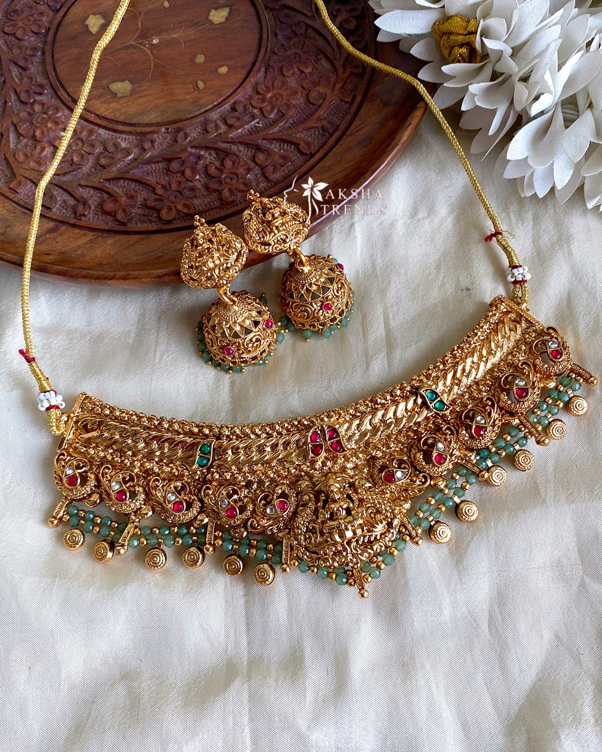 Antique Bridal choker Aksha Trends