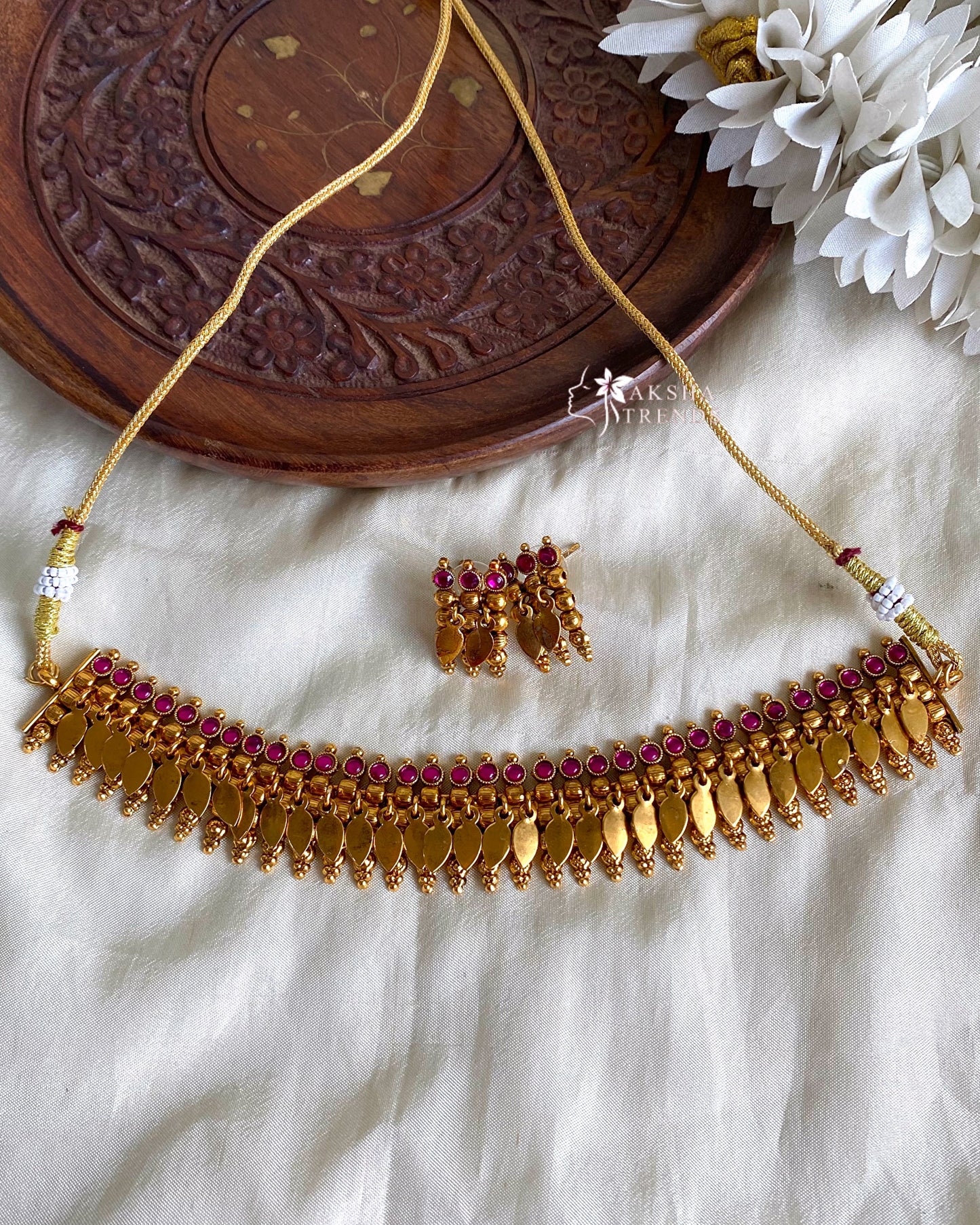 Elakathali hineck choker Aksha Trends