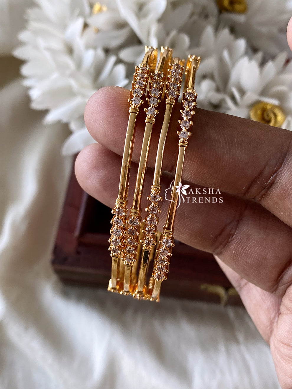 Premium gold stone bangles (4pc) Aksha Trends 