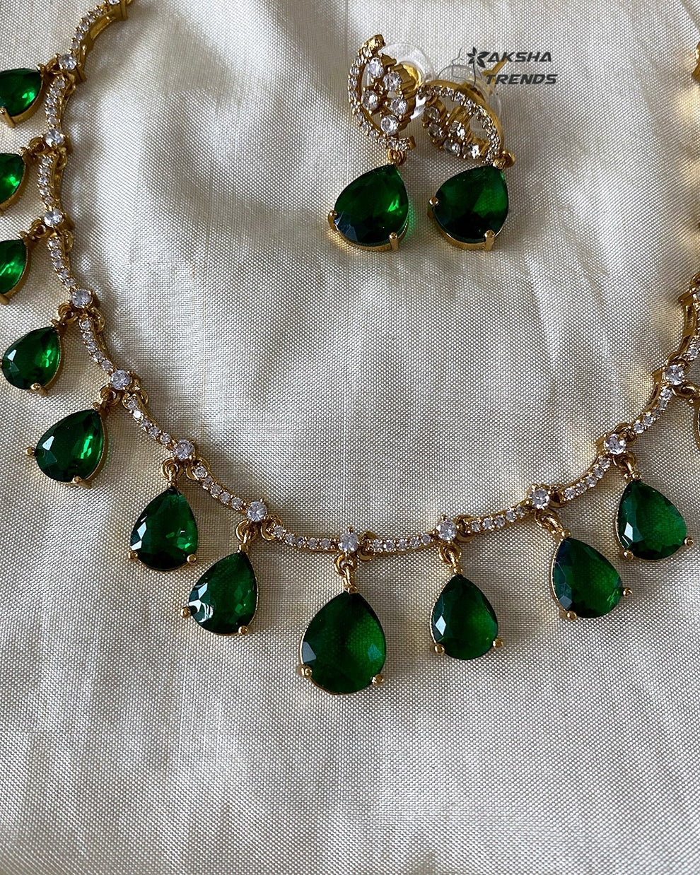 Emerald stone necklace Aksha Trends 