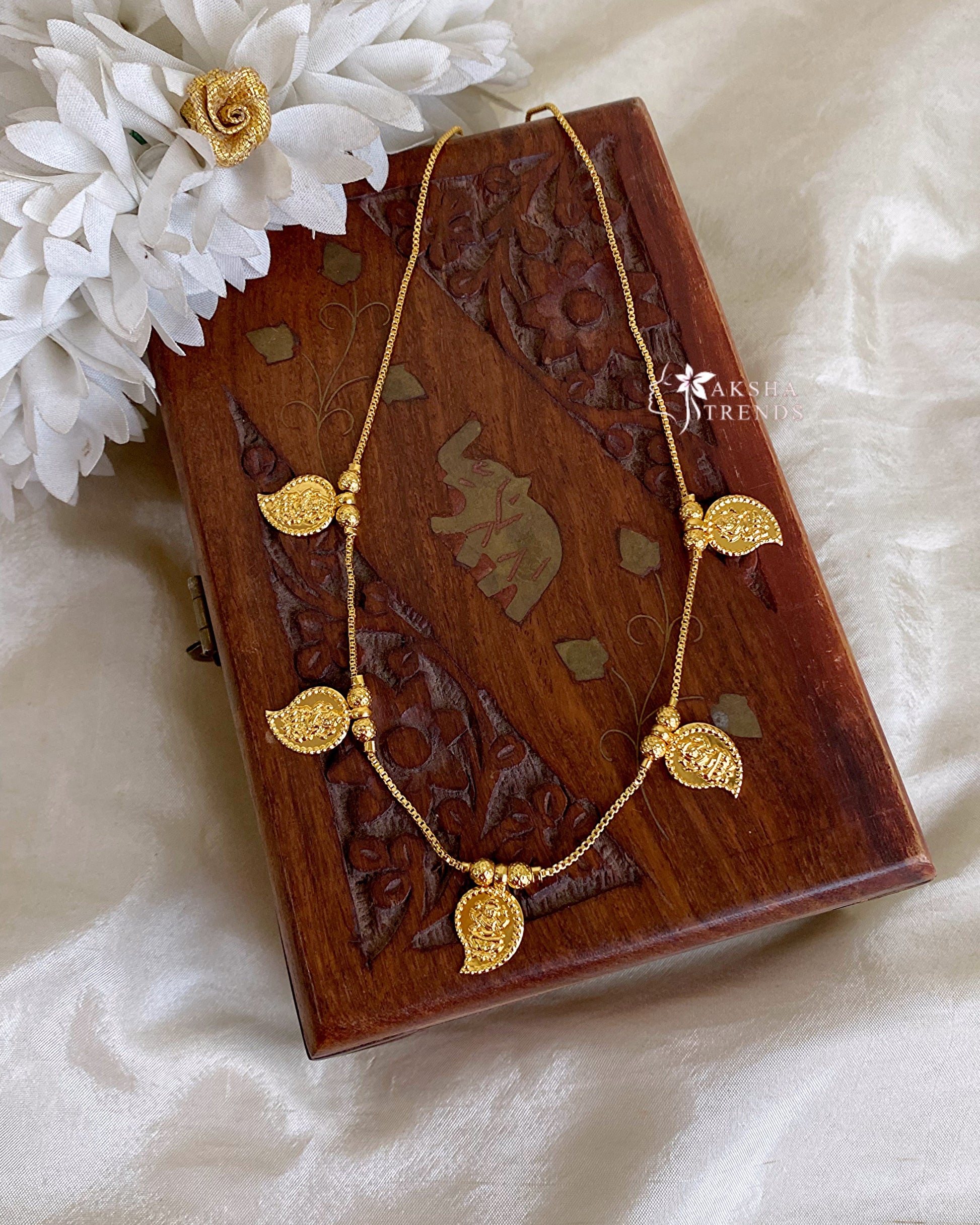 Golden leaf lakshmi chain Aksha Trends
