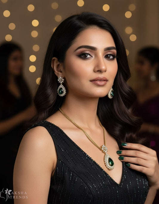 Diamond pendant necklace Aksha Trends