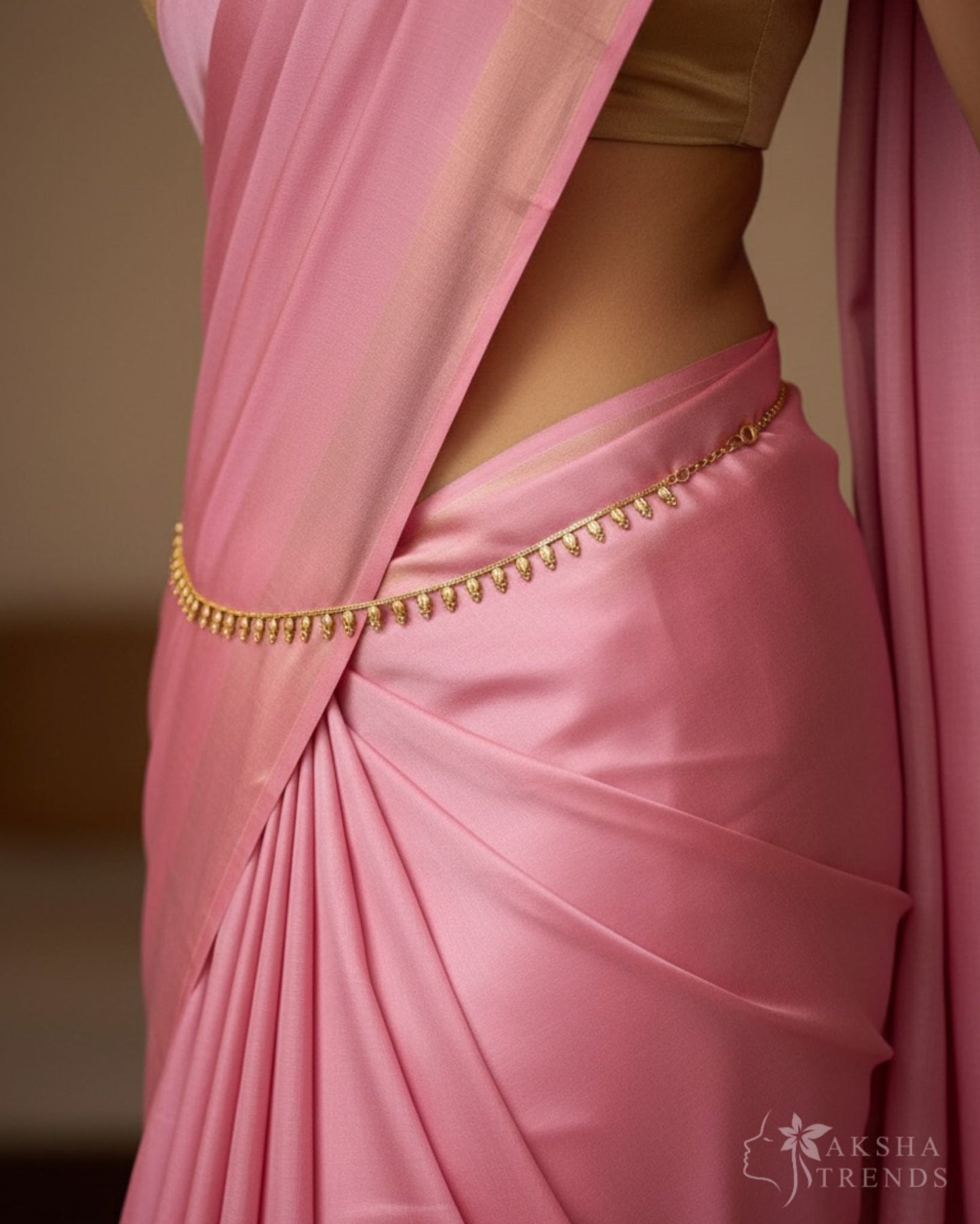 Antique Manga Hipchain Aksha Trends