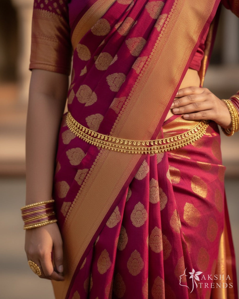 Antique 3step Hipchain Aksha Trends 