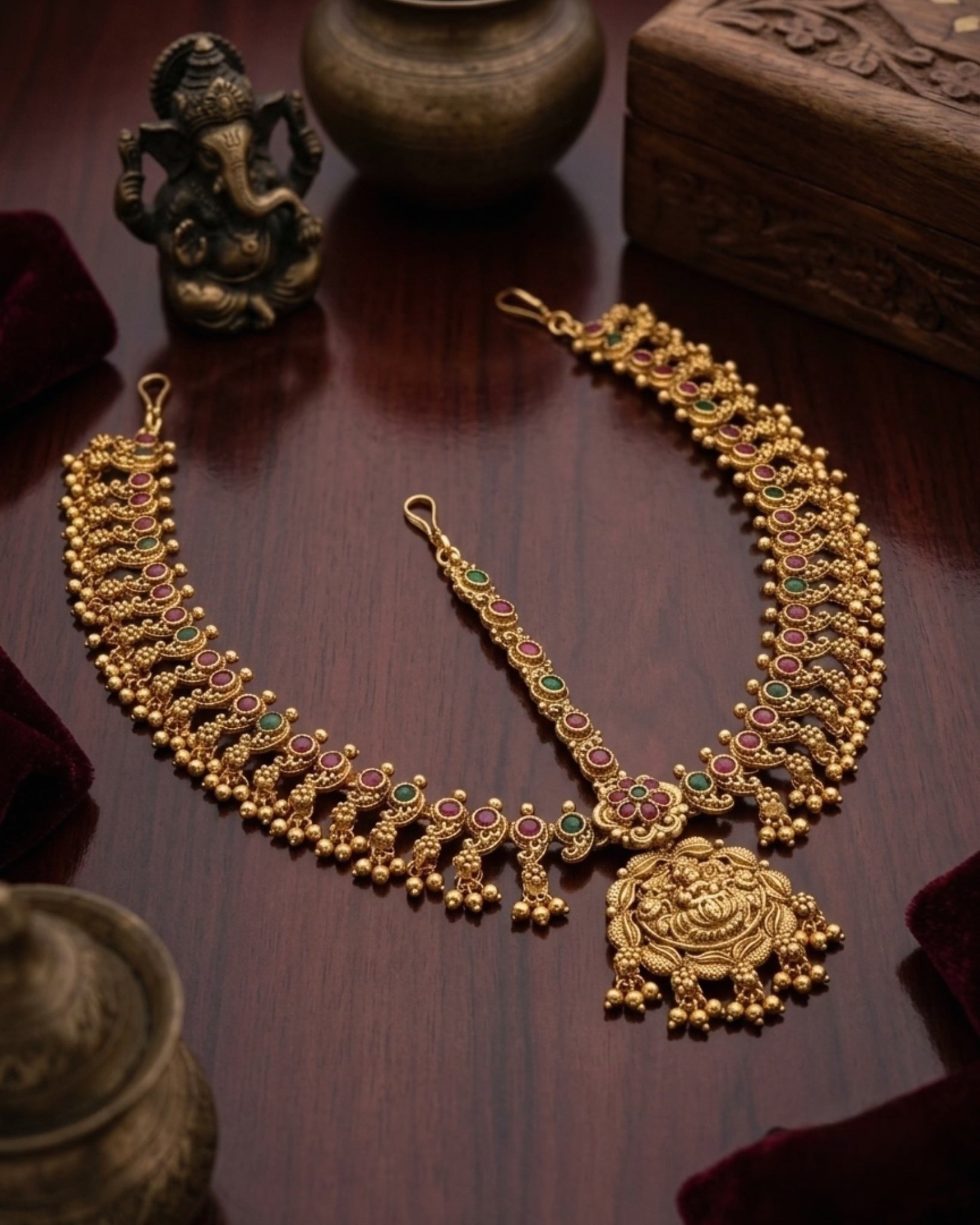 Antique mathapatti tikka -lakshmi Aksha Trends