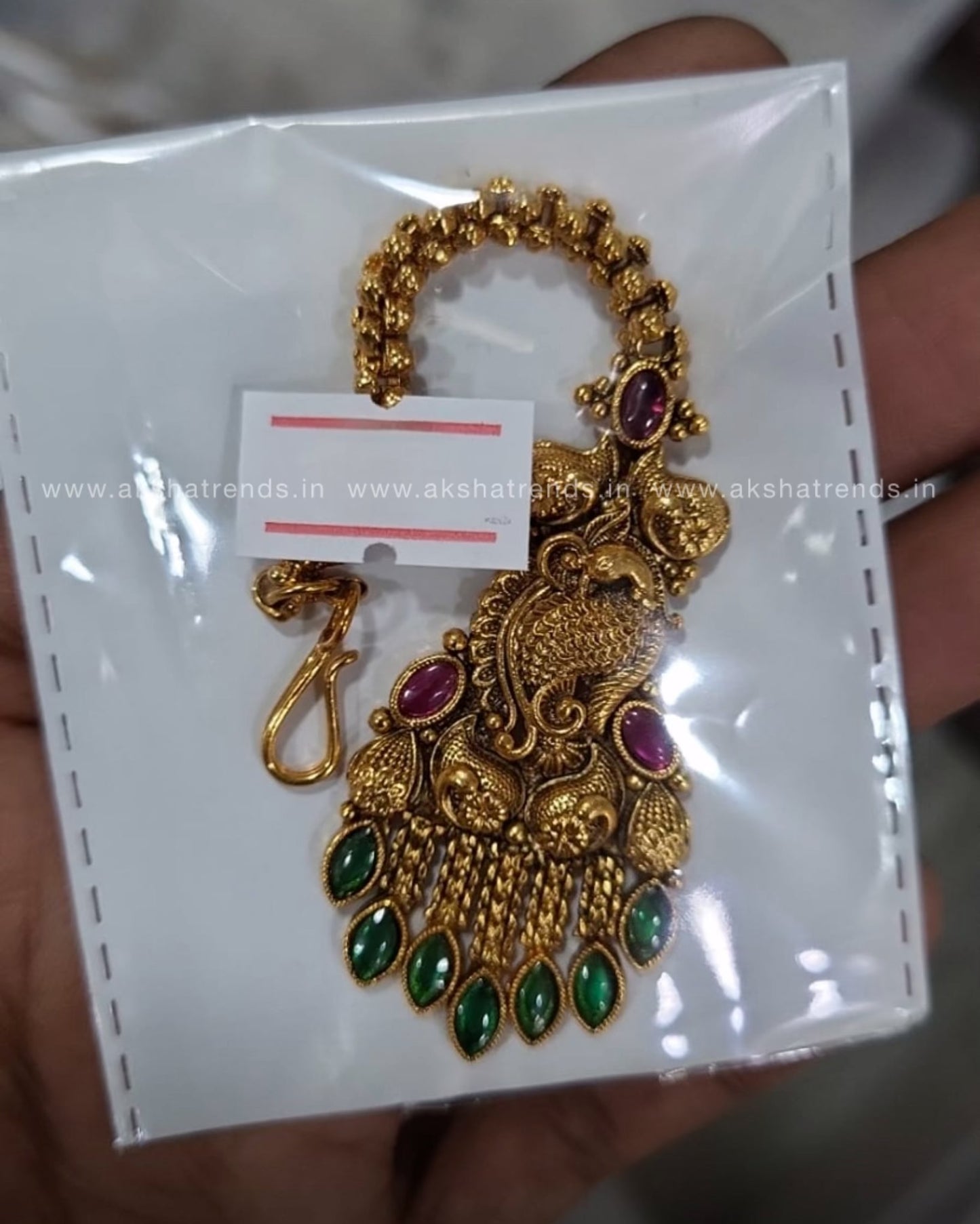 Premium gold tikka Aksha Trends