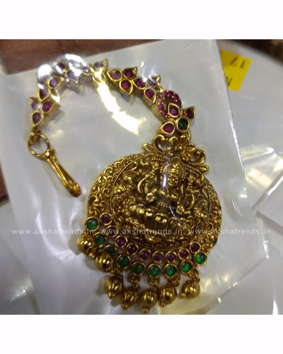 Premium gold tikka Aksha Trends 