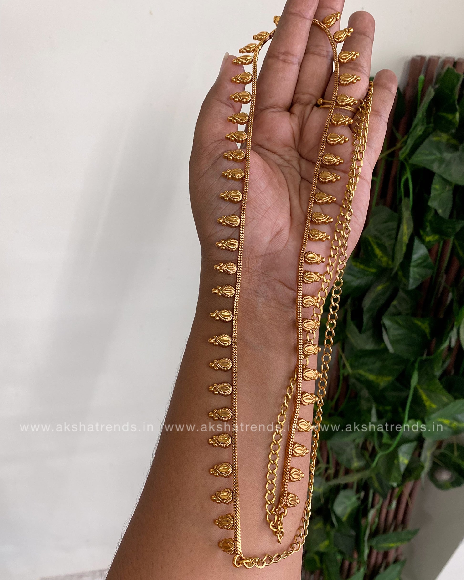 Antique Hipchain Aksha Trends