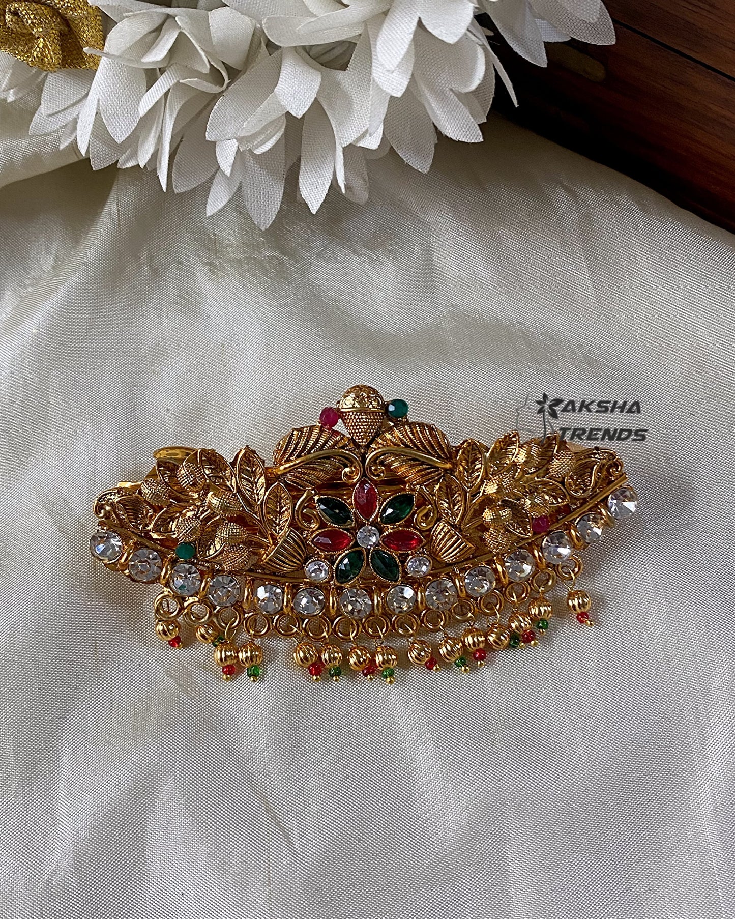Fancy gold Hair clip Aksha Trends
