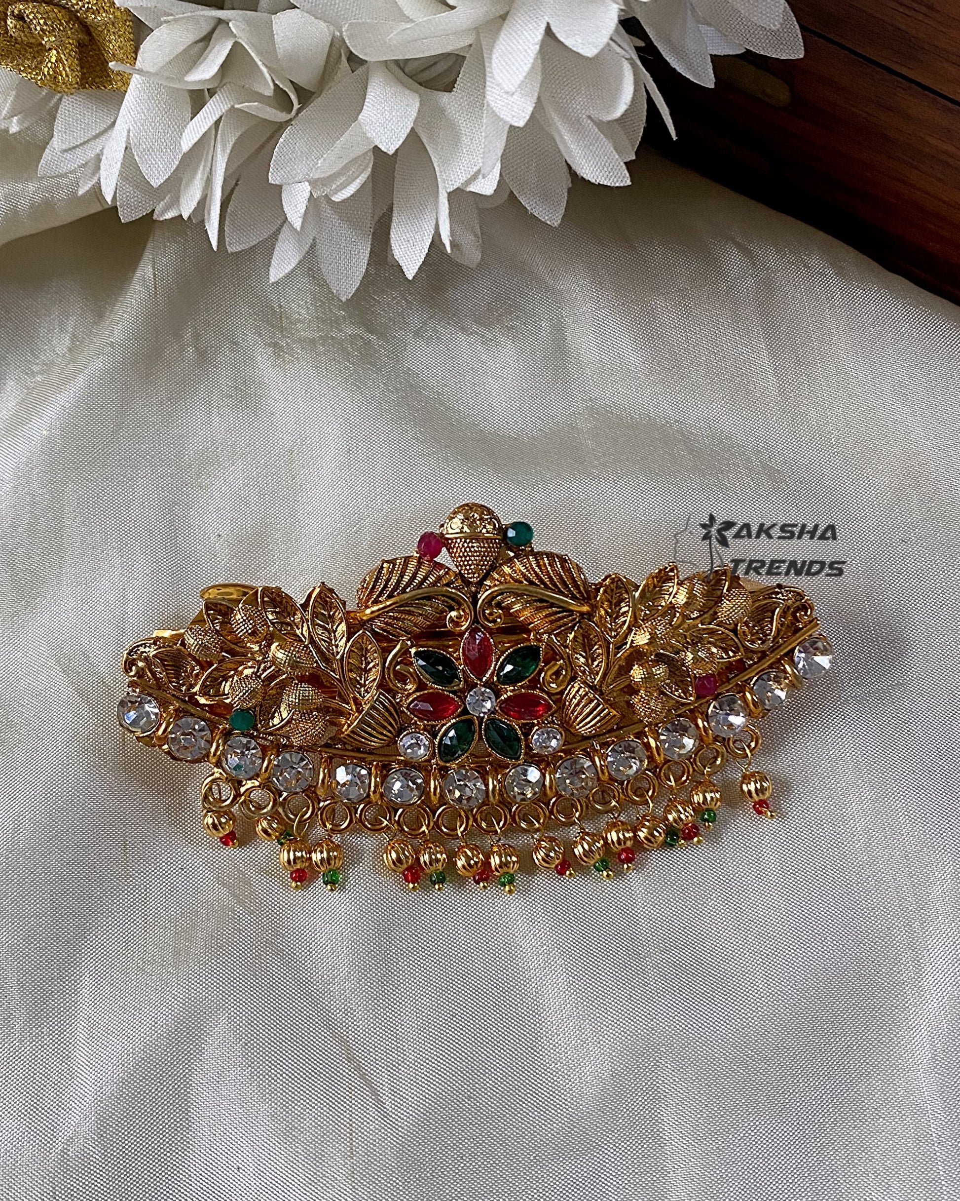 Fancy gold Hair clip Aksha Trends