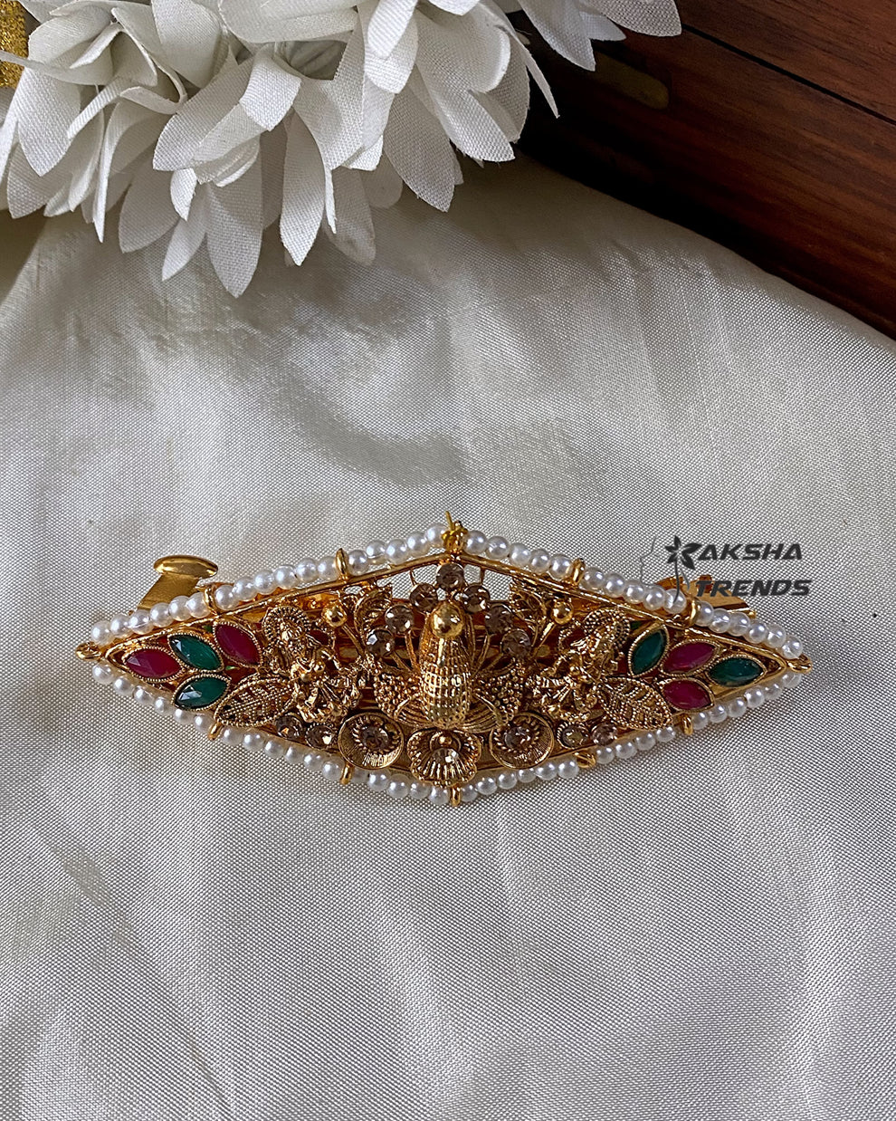 Fancy gold Hair clip Aksha Trends 