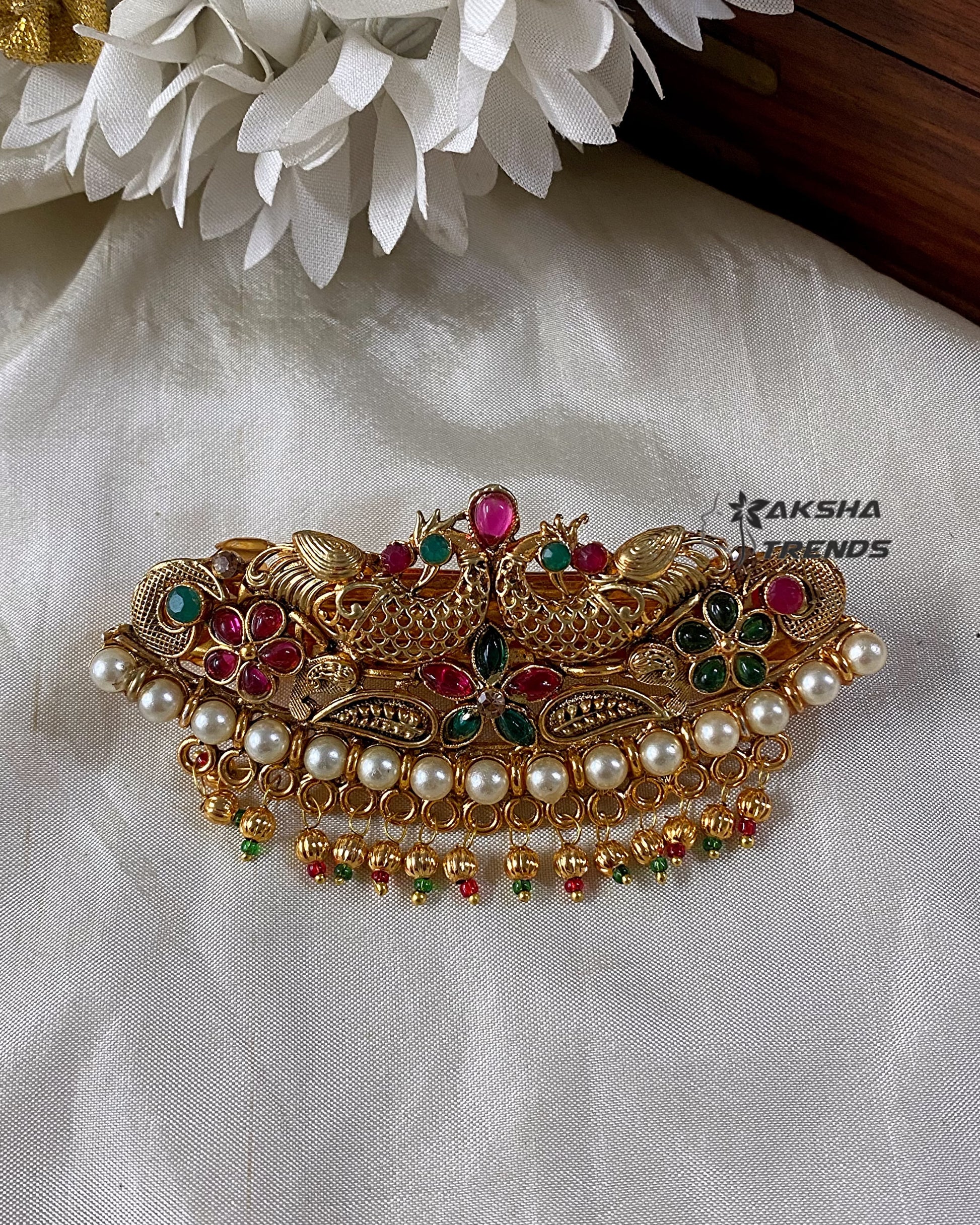 Fancy gold Hair clip Aksha Trends