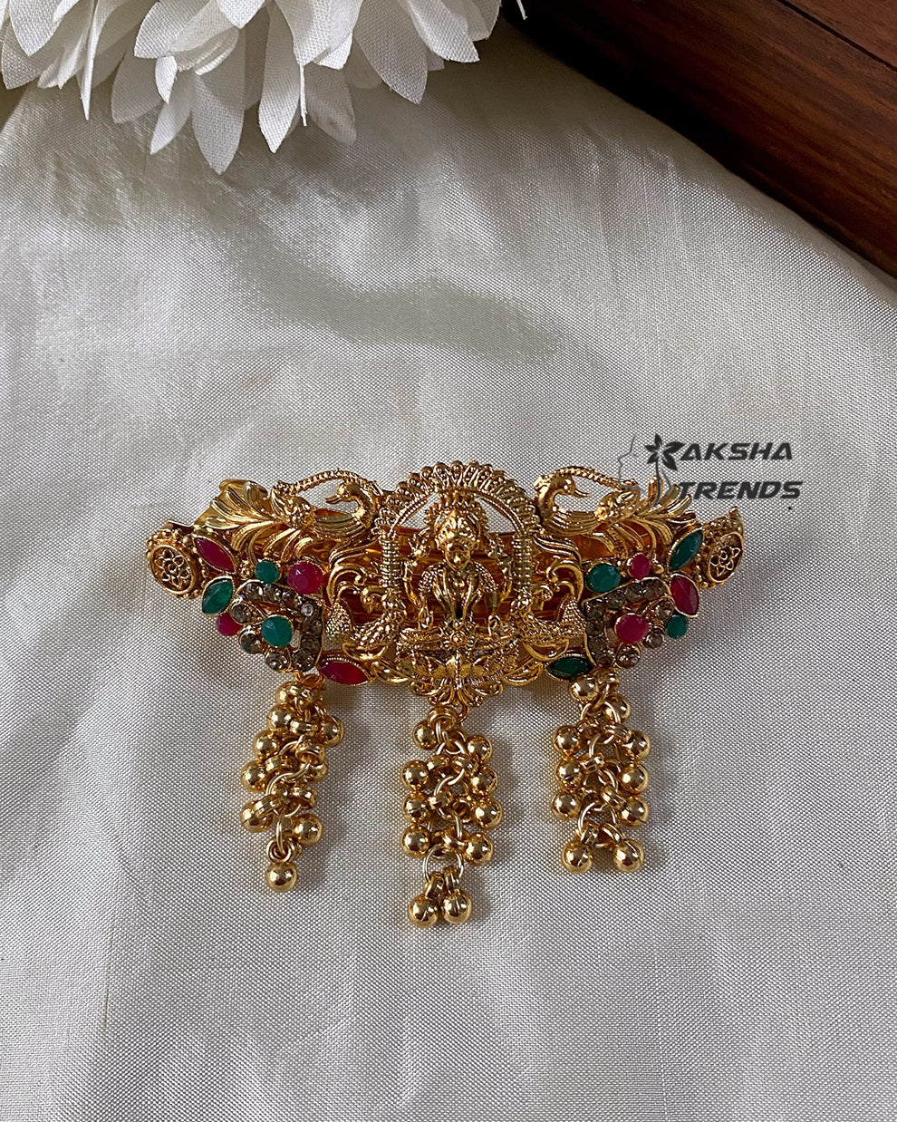 Fancy gold Hair clip Aksha Trends 