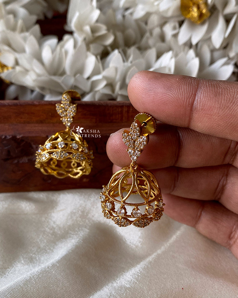 Diamond Jhumka Aksha Trends 