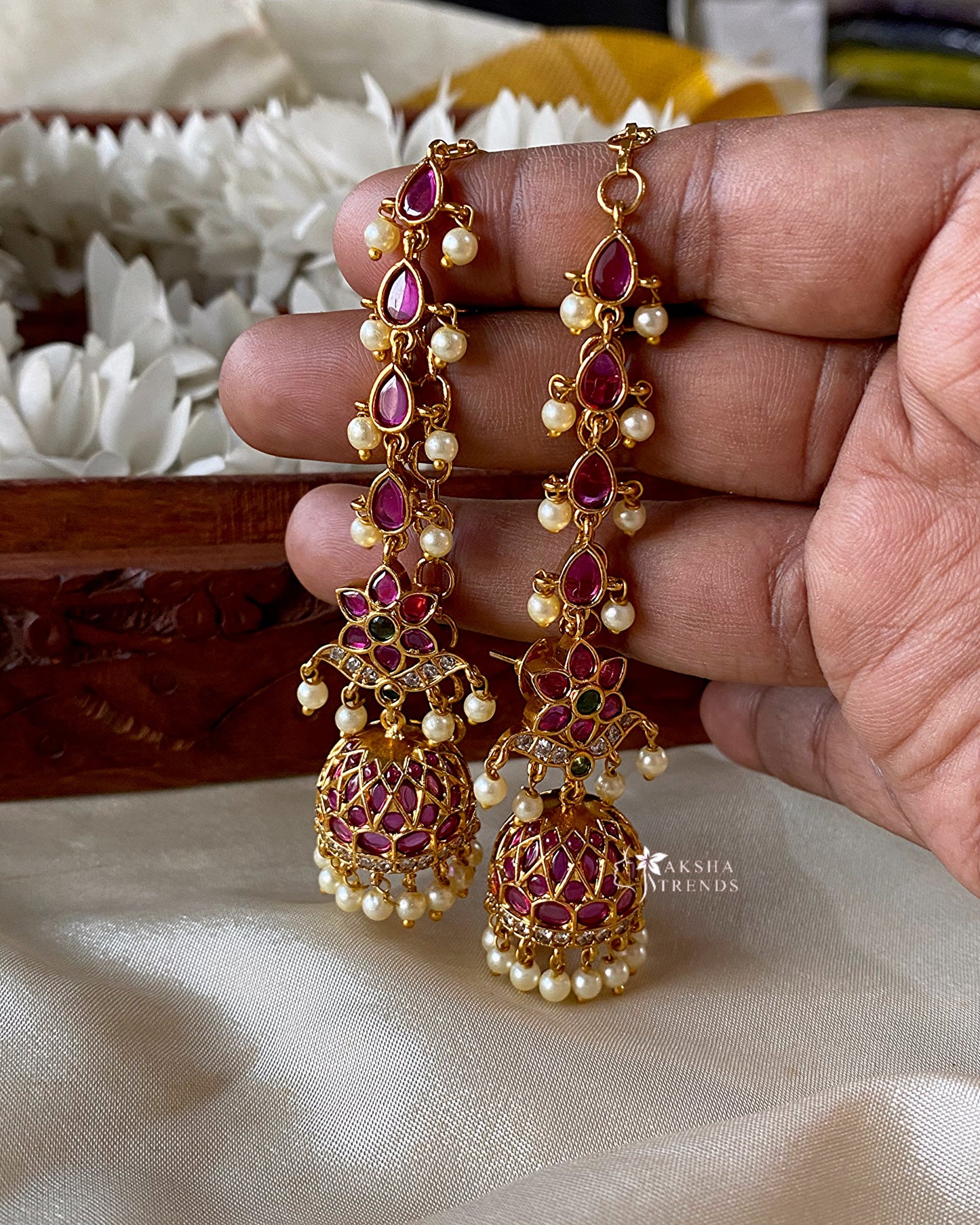 Premium kemp Jhumka with earchains Aksha Trends